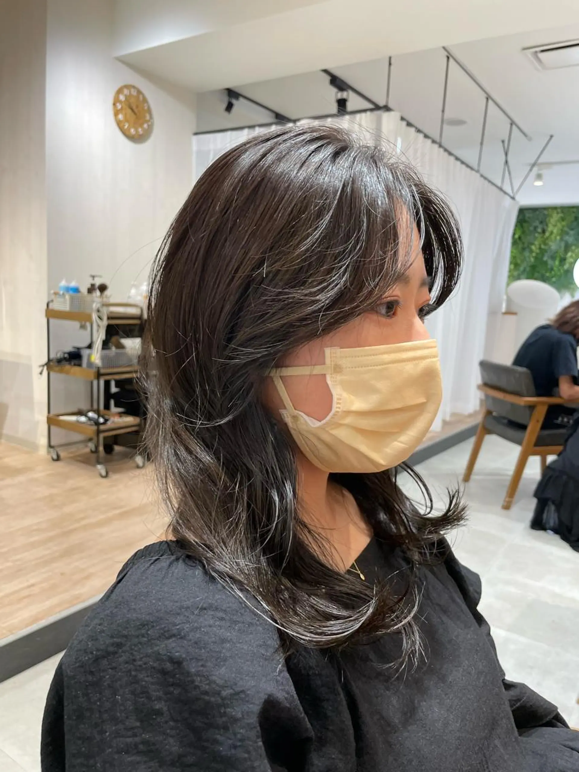 セミロング カラー 透明感カラー グレージュ レイヤー/韓国ヘア /顔周り/大久保貴之のヘアスタイル