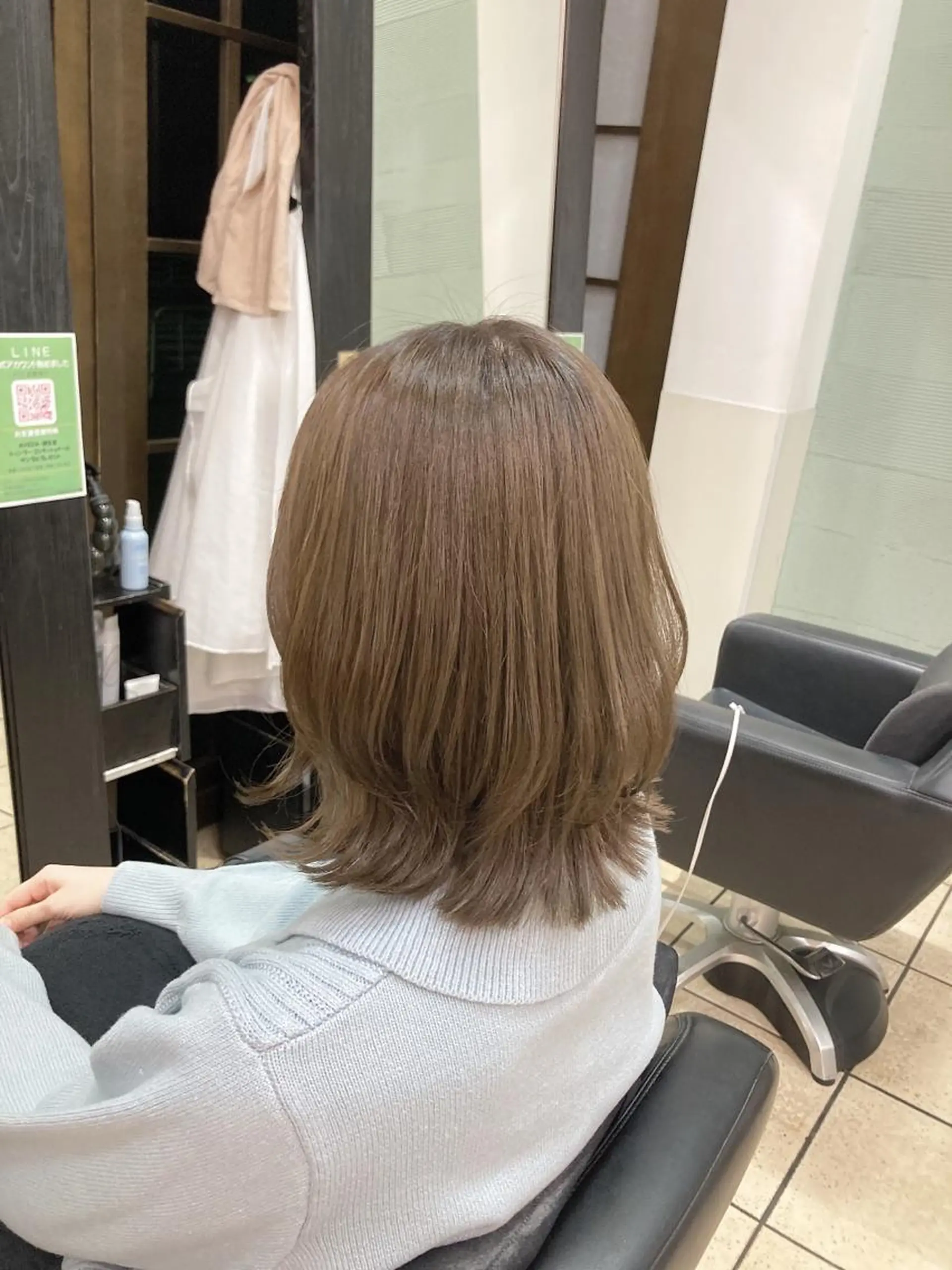 ミディアム カラー ヘアアレンジ ベージュカラー オリーブベージュ くびれヘア シャルマン銀座店所属・🌟東銀座マンツーマ ン🌟タカナシのヘアスタイル
