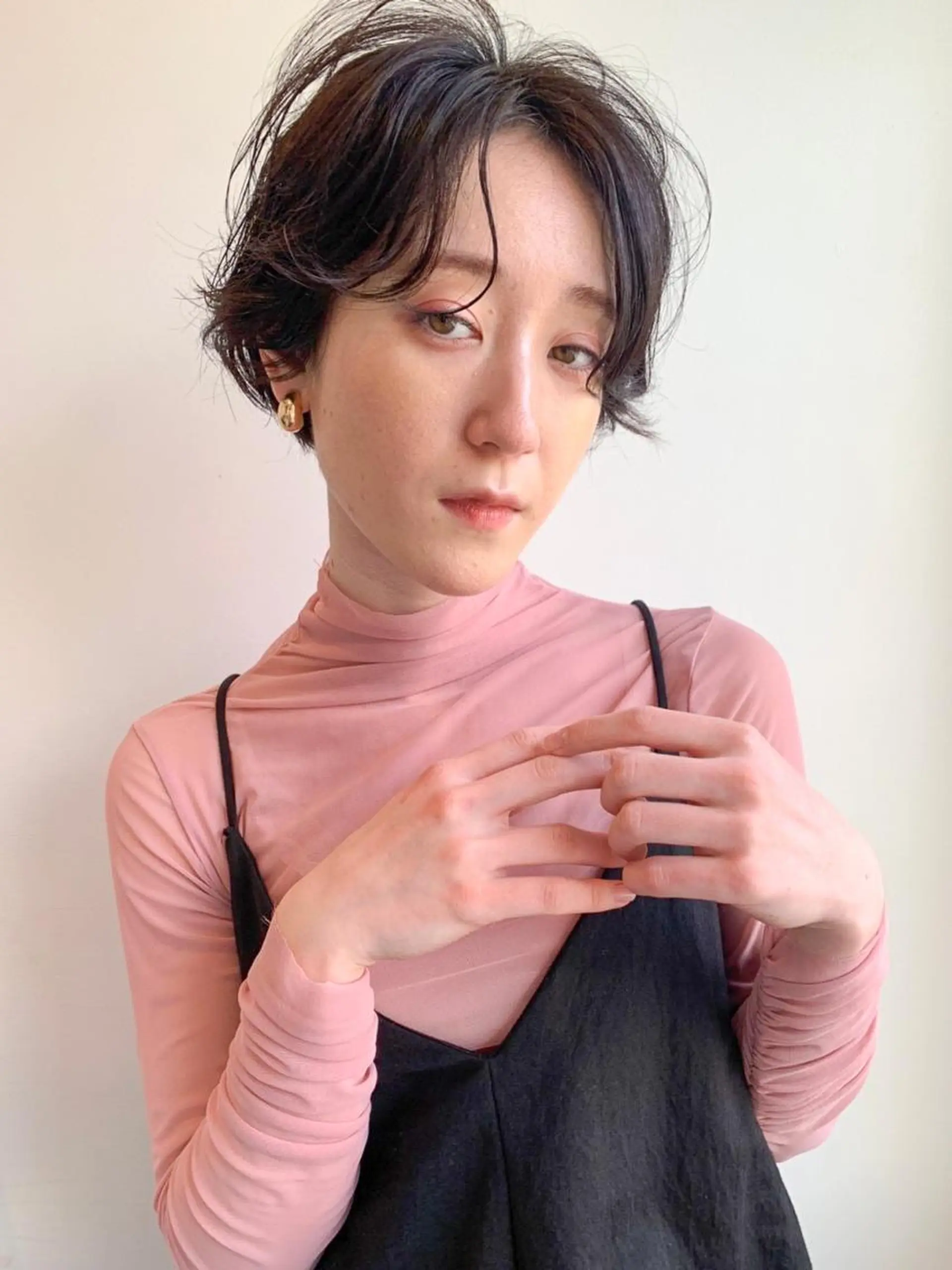 ミディアム カラー パーマ ショートボブ ミディアムパーマ アディクシーカラー ブリーチ ブロンド カット ヘアカラー トリートメント CEINE PATHのヘアスタイル