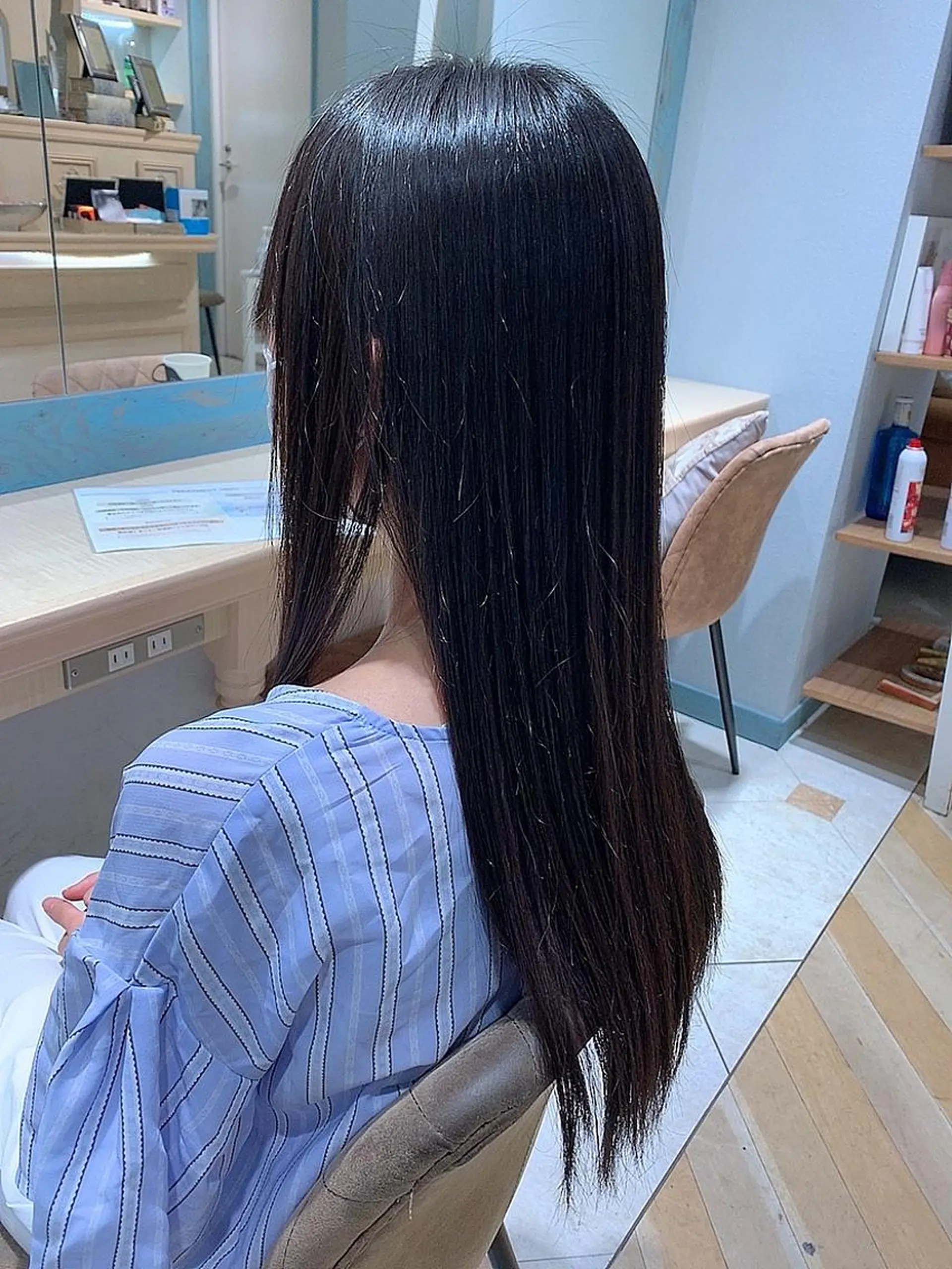 ロング 縮毛矯正 川井麻由🎀アイドル 量産🎀ピンクカラーのヘアスタイル