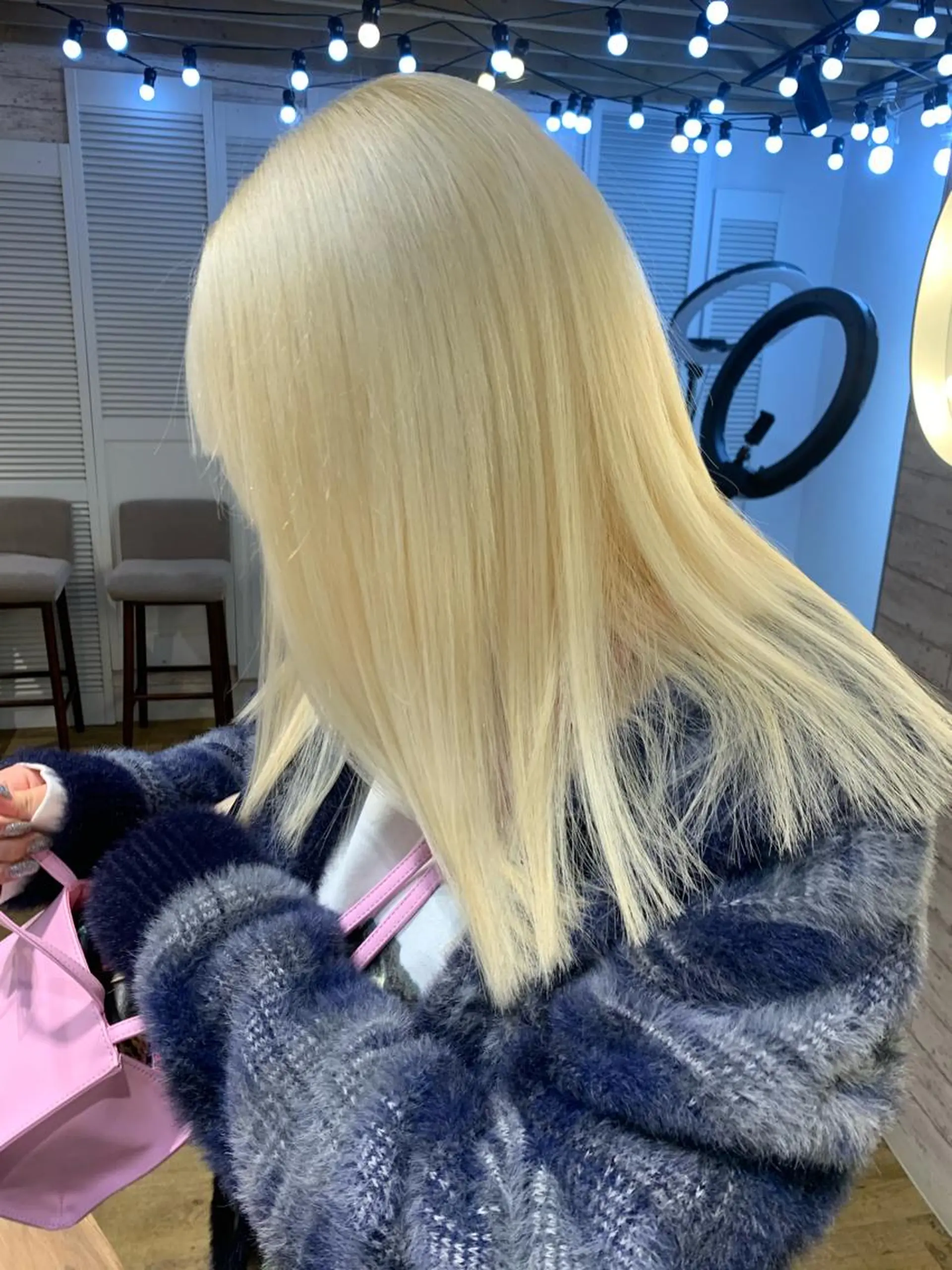 セミロング カラー ブロンド 遠藤沙也加 /レイヤーカットのヘアスタイル