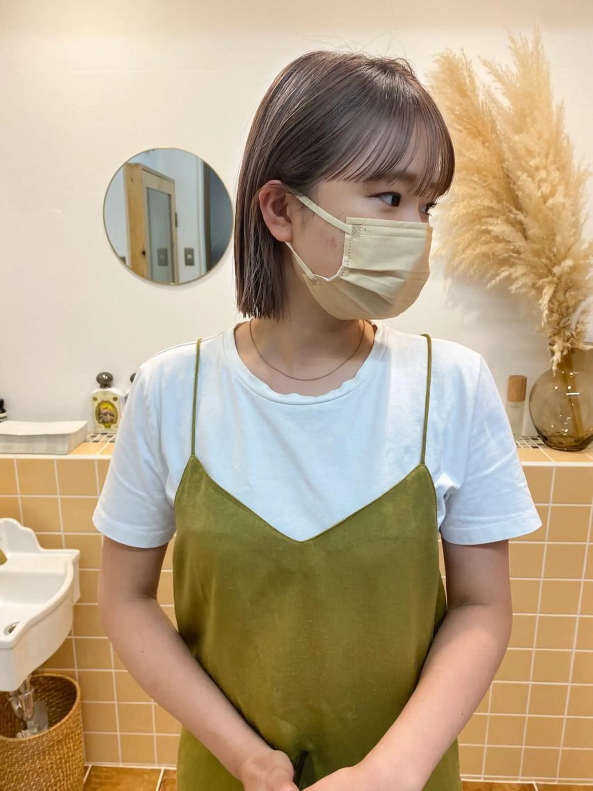 ミディアム カラー カット ヘアカラー トリートメント 顔周りレイヤー/韓国 ブリーチminamiのヘアスタイル