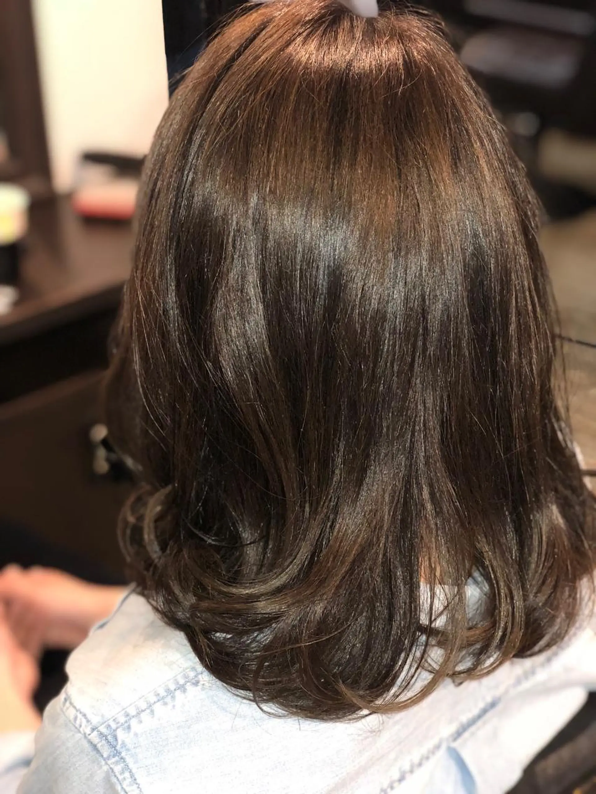 カラー Agu hair Lazuli所属・松本 マサシのヘアスタイル