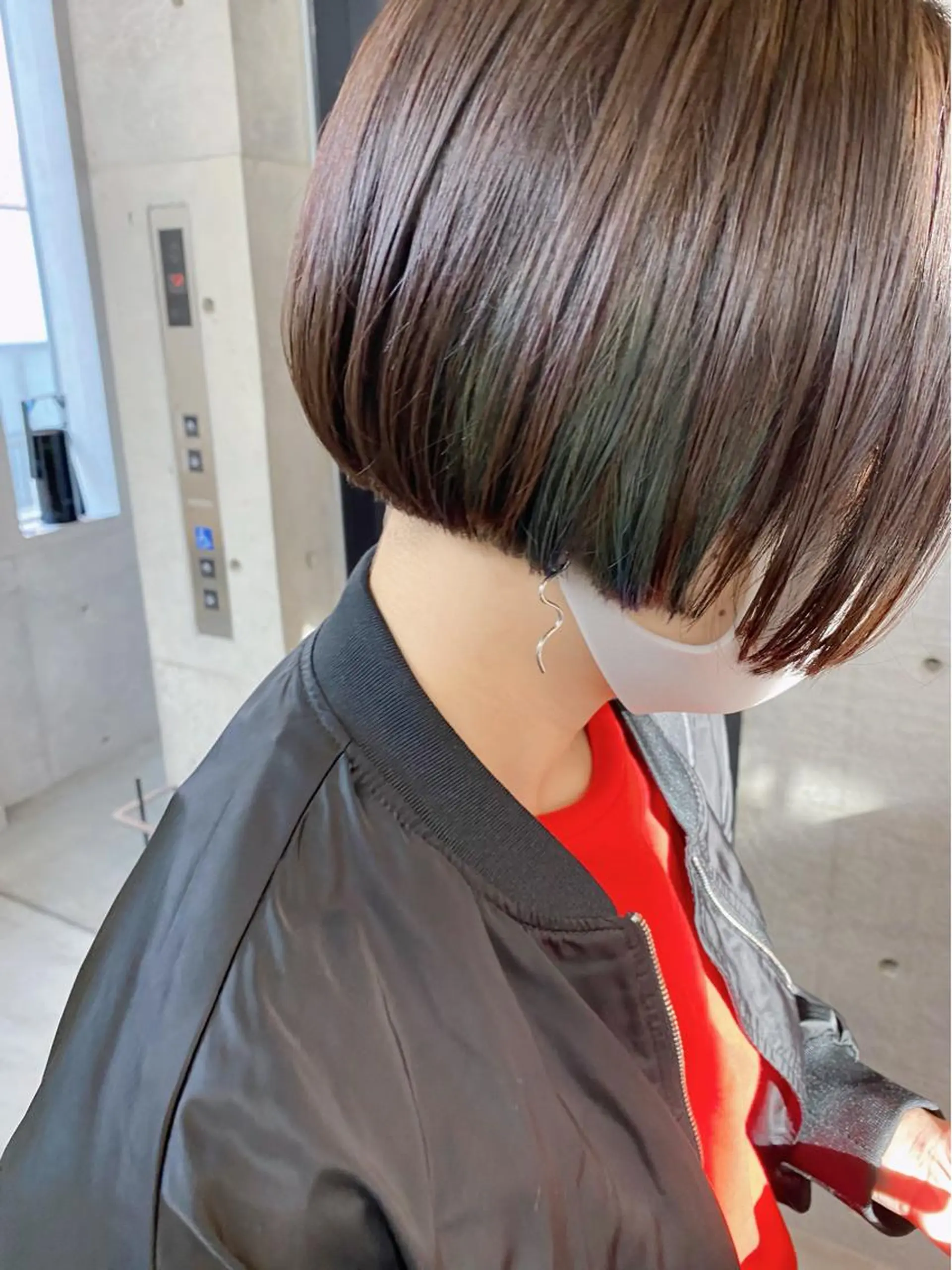ショート カラー ヘアアレンジ エメラルドグリーン son hair HIROEのヘアスタイル