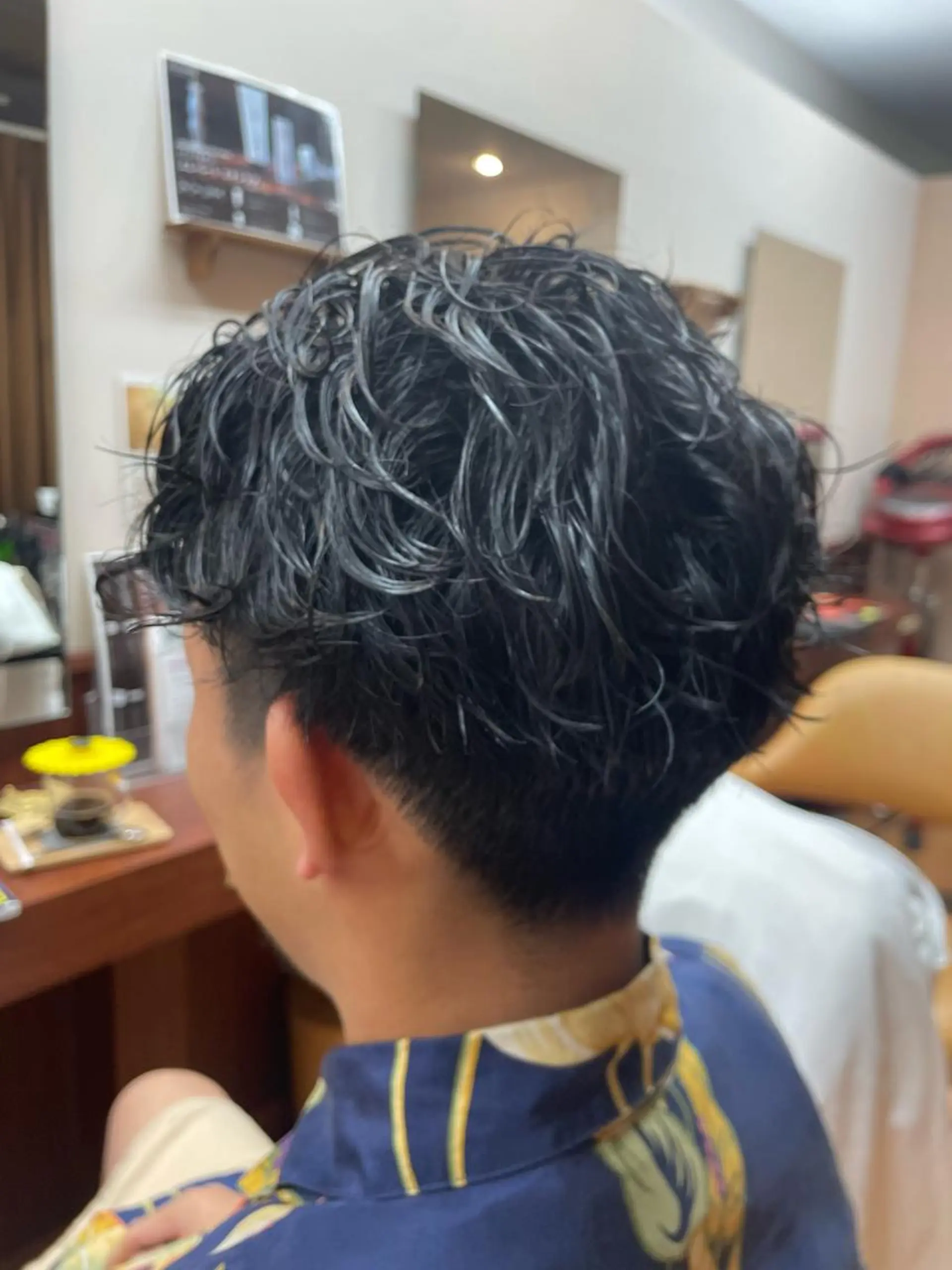 ショート メンズ ルキ🌈ブリーチカラ ー&メンズパーマ🦄のヘアスタイル