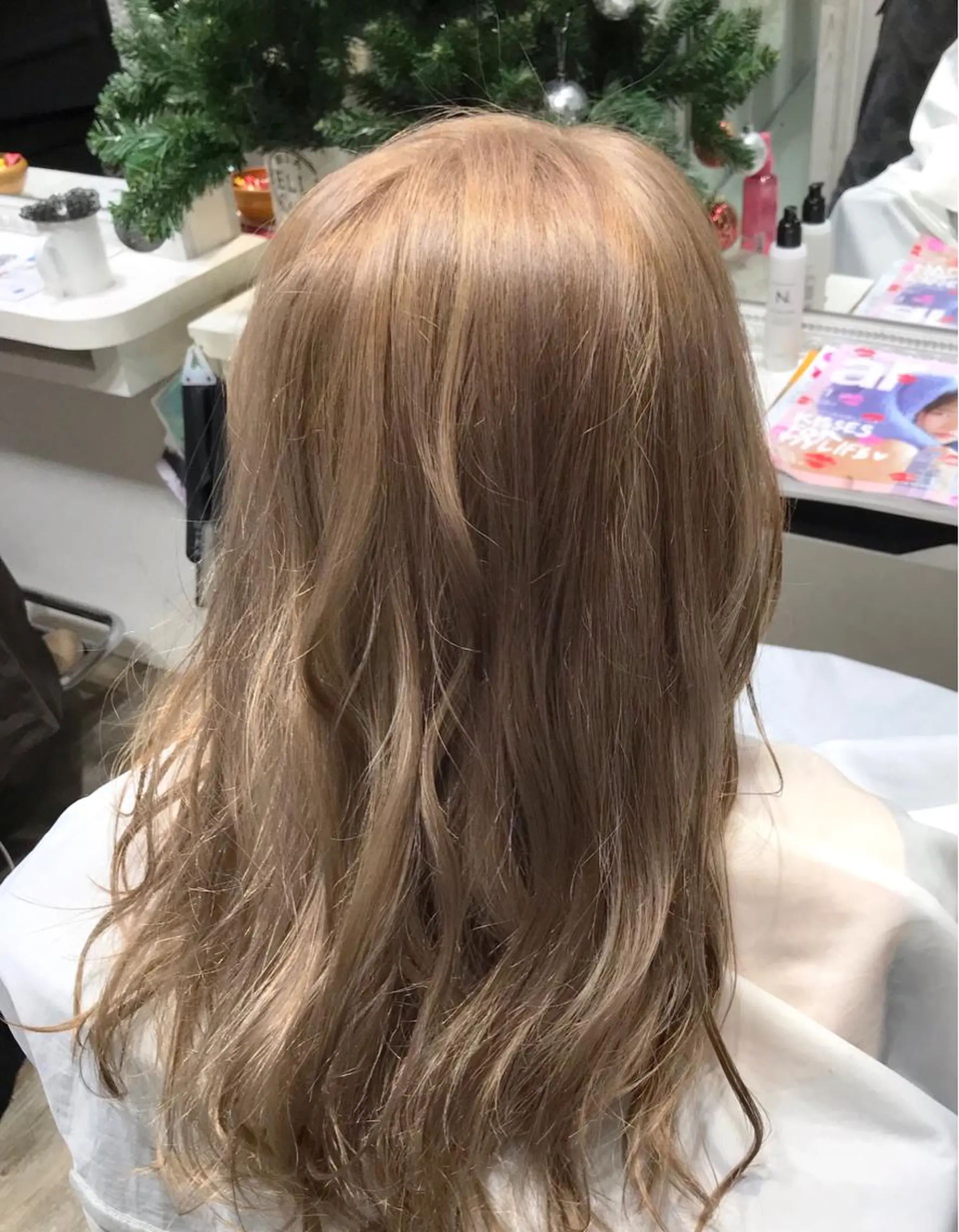 セミロング カラー ヘアアレンジ ベージュカラー ミルクティーベージュ ace share salon所属・桑原 祥のヘアスタイル