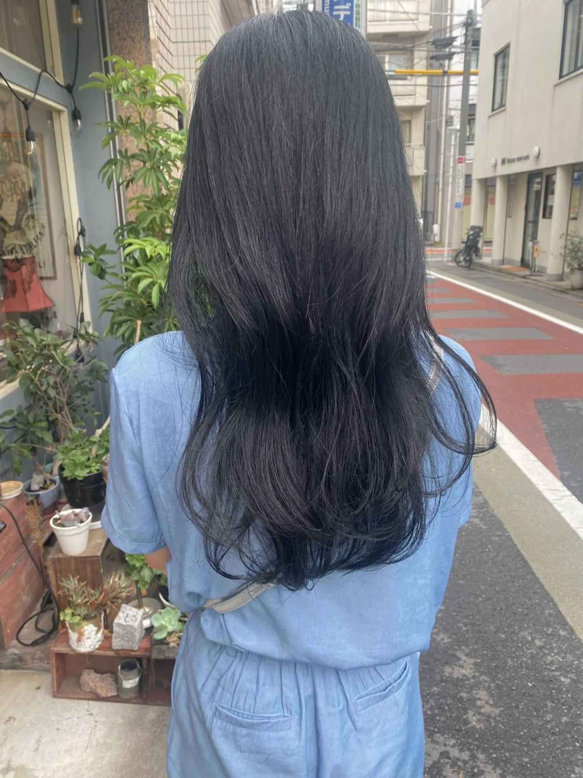 カラー カット ヘアカラー トリートメント ヤスザトアヤノ ／レイヤー／オリーブのヘアスタイル