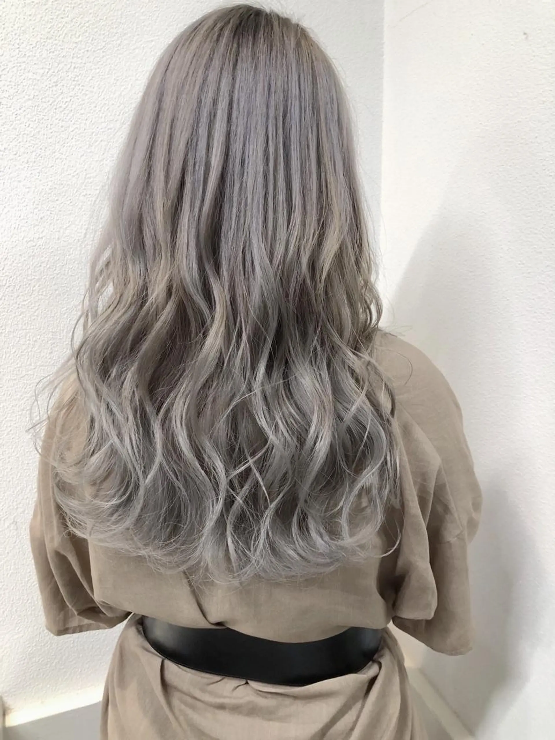 セミロング カラー ヘアアレンジ ブリーチ ヘアカラー トリートメント GiseL天神カラー 髪質改善/ブリーチのヘアスタイル