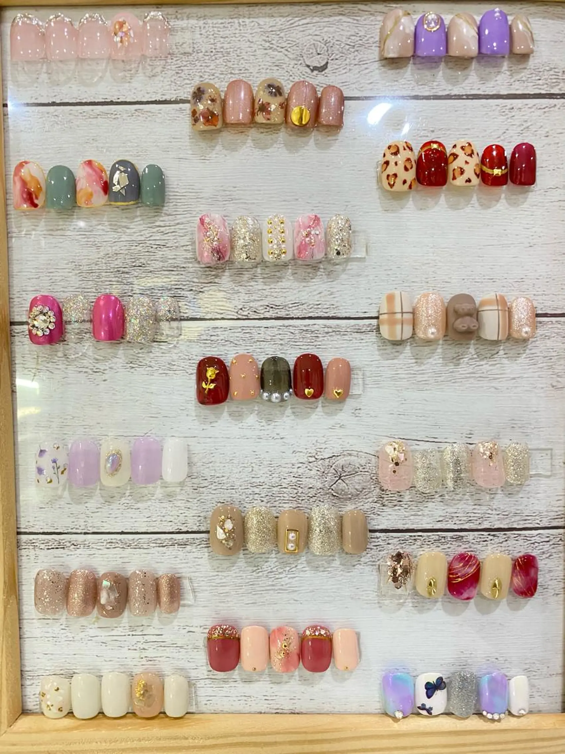 ネイル ジェルネイル 韓国ネイル ニュアンスネイル パラジェル 冬ネイル ハンドネイル Nail&eye Belire 新宿のネイルデザイン