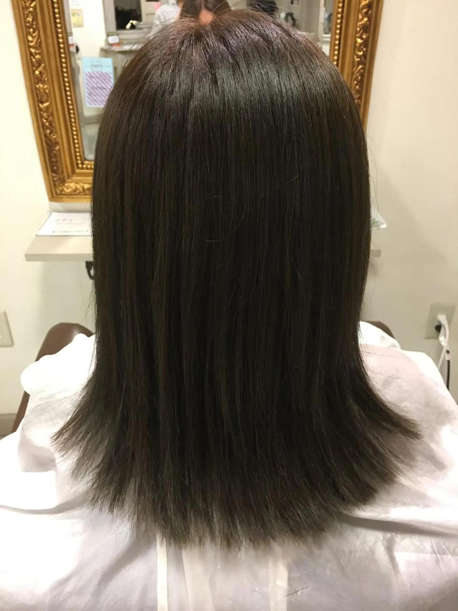 ミディアム 🩷🍭中津・梅田 エリア🍬💜のヘアスタイル