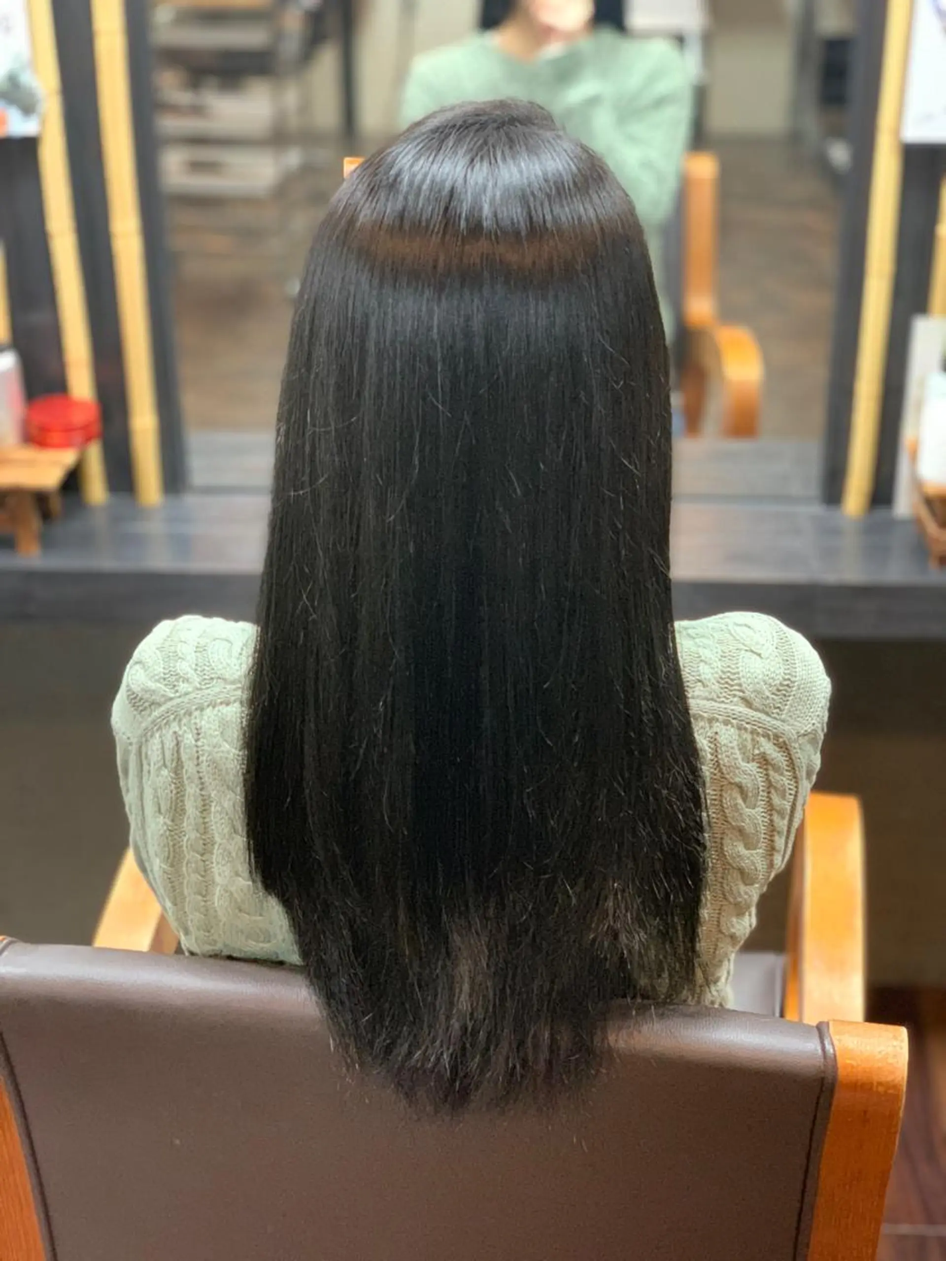 ロング ヴェチカヘア京橋所属・脱白髪染め カミタニのヘアスタイル