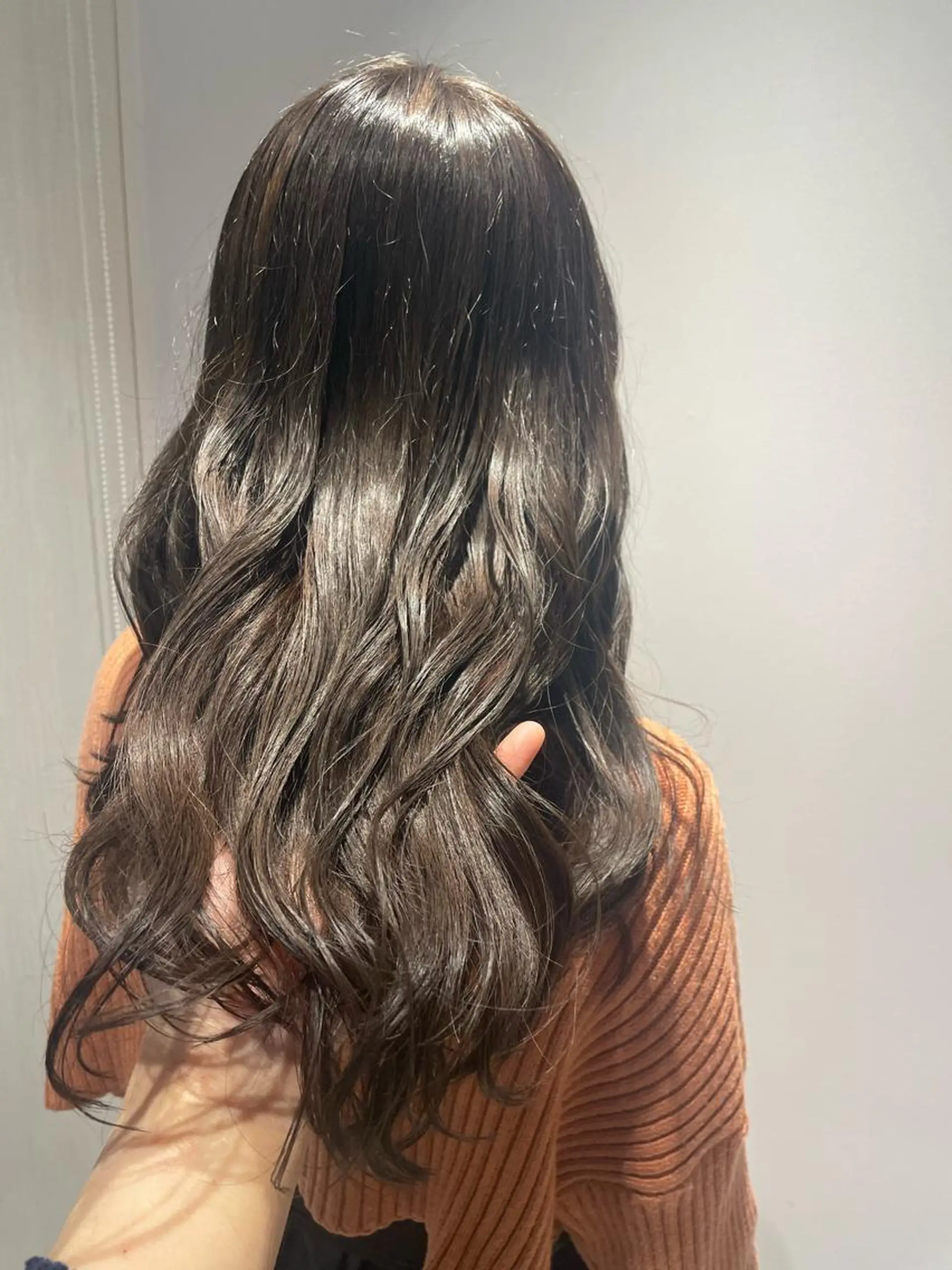 セミロング カラー ヘアカラー いいの ひかりのヘアスタイル