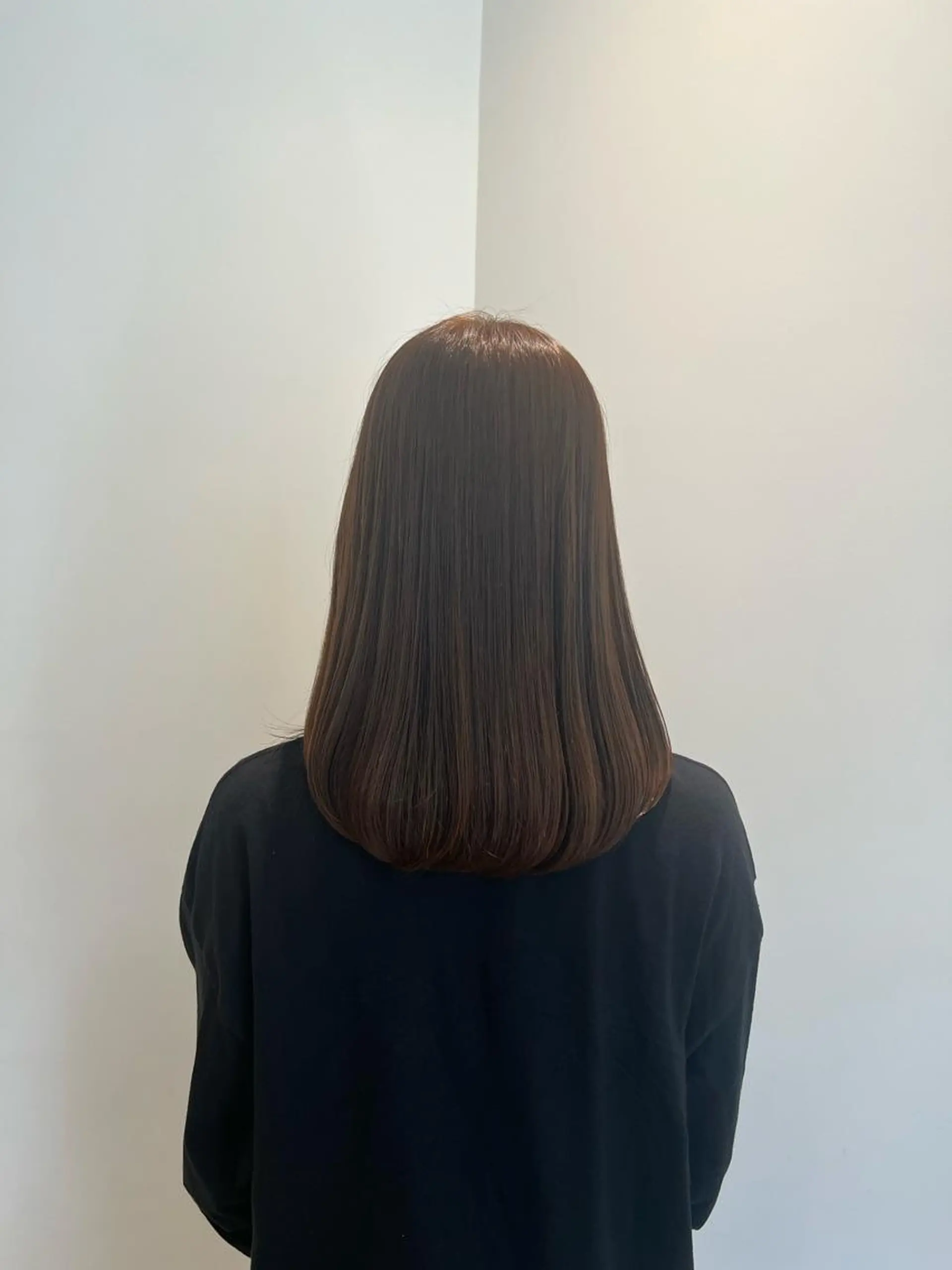 ミディアム LONESS所属・成岡 愛美のヘアスタイル