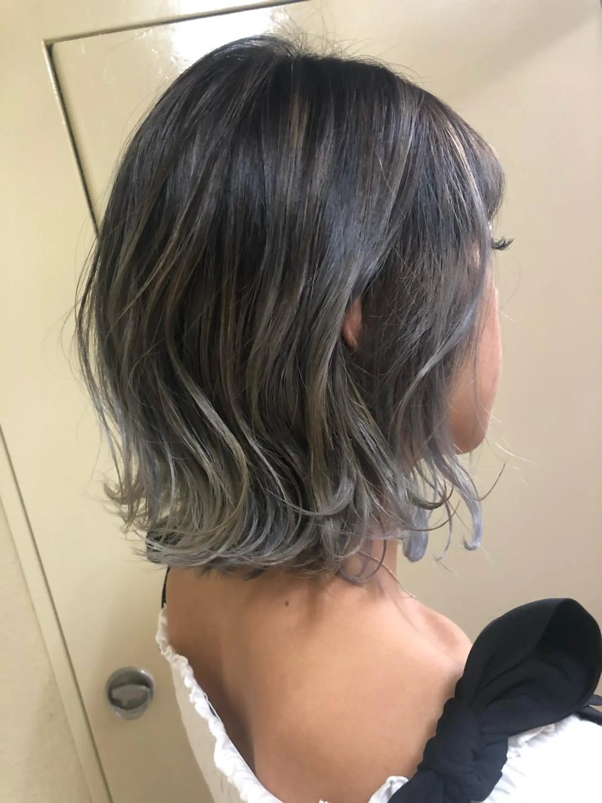 ミディアム カラー ヘアカラー レイヤーカット匠 イソザキノリユキのヘアスタイル