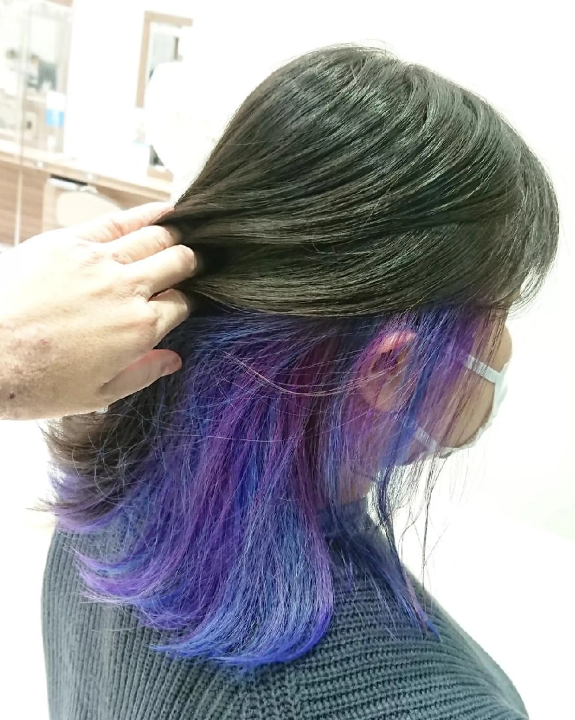 ミディアム カラー ブルーカラー インナーカラー ユニコーンカラー バイオレットカラー あらげ 🌈推しカラー🌈ᵕのヘアスタイル