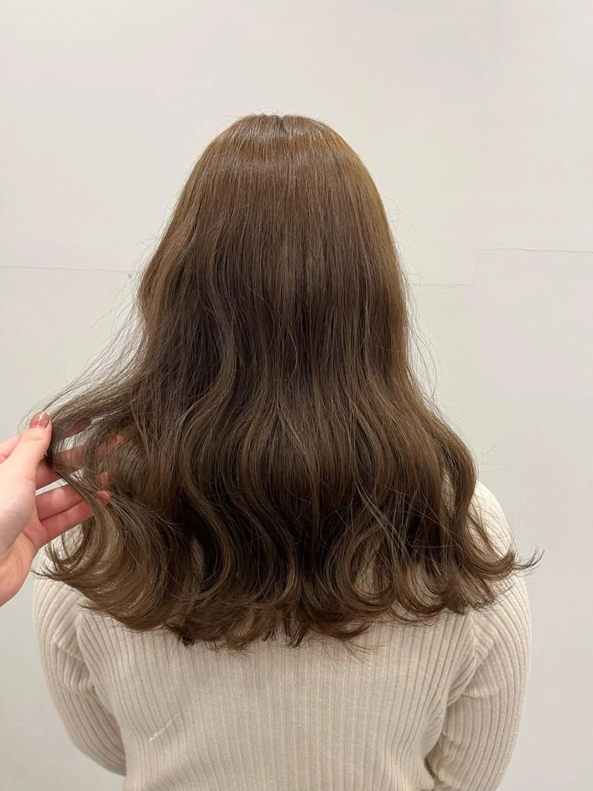 セミロング カラー ベージュカラー haruka 🩶のヘアスタイル