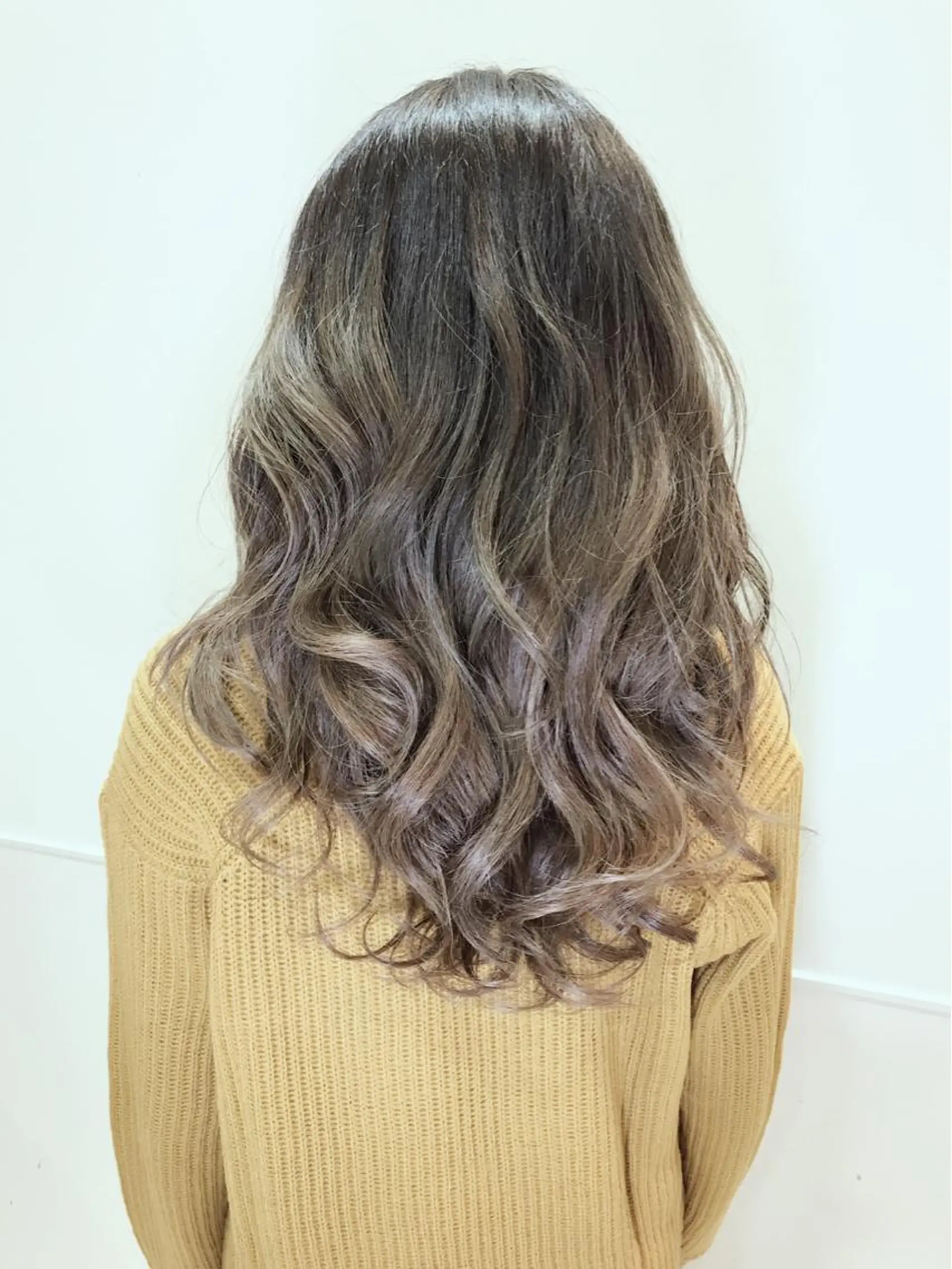 ロング カラー 関口 友行のヘアスタイル