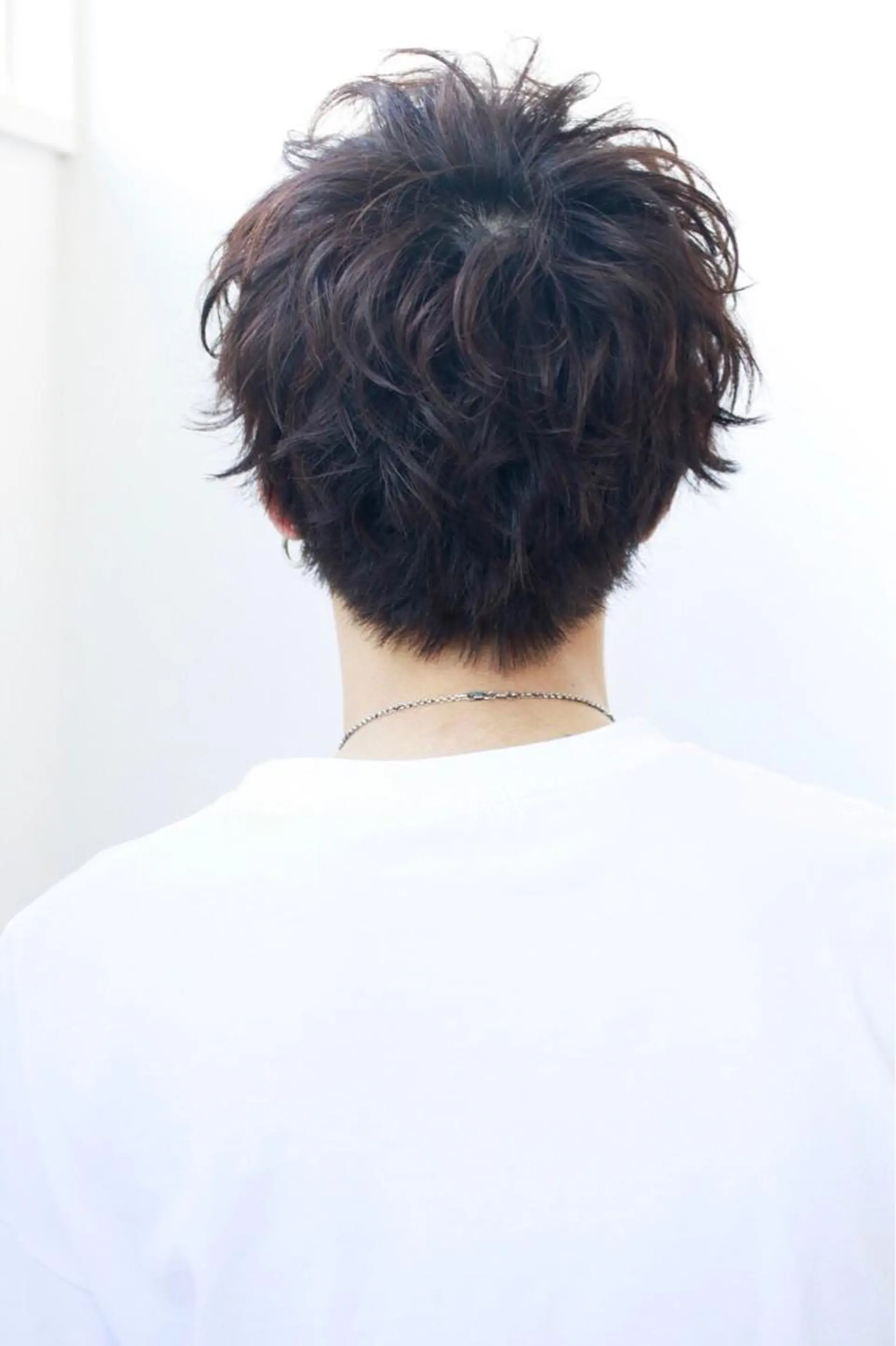 ショート カラー パーマ メンズ マッシュ 赤み消し🌿 透明感カラー🫧のヘアスタイル