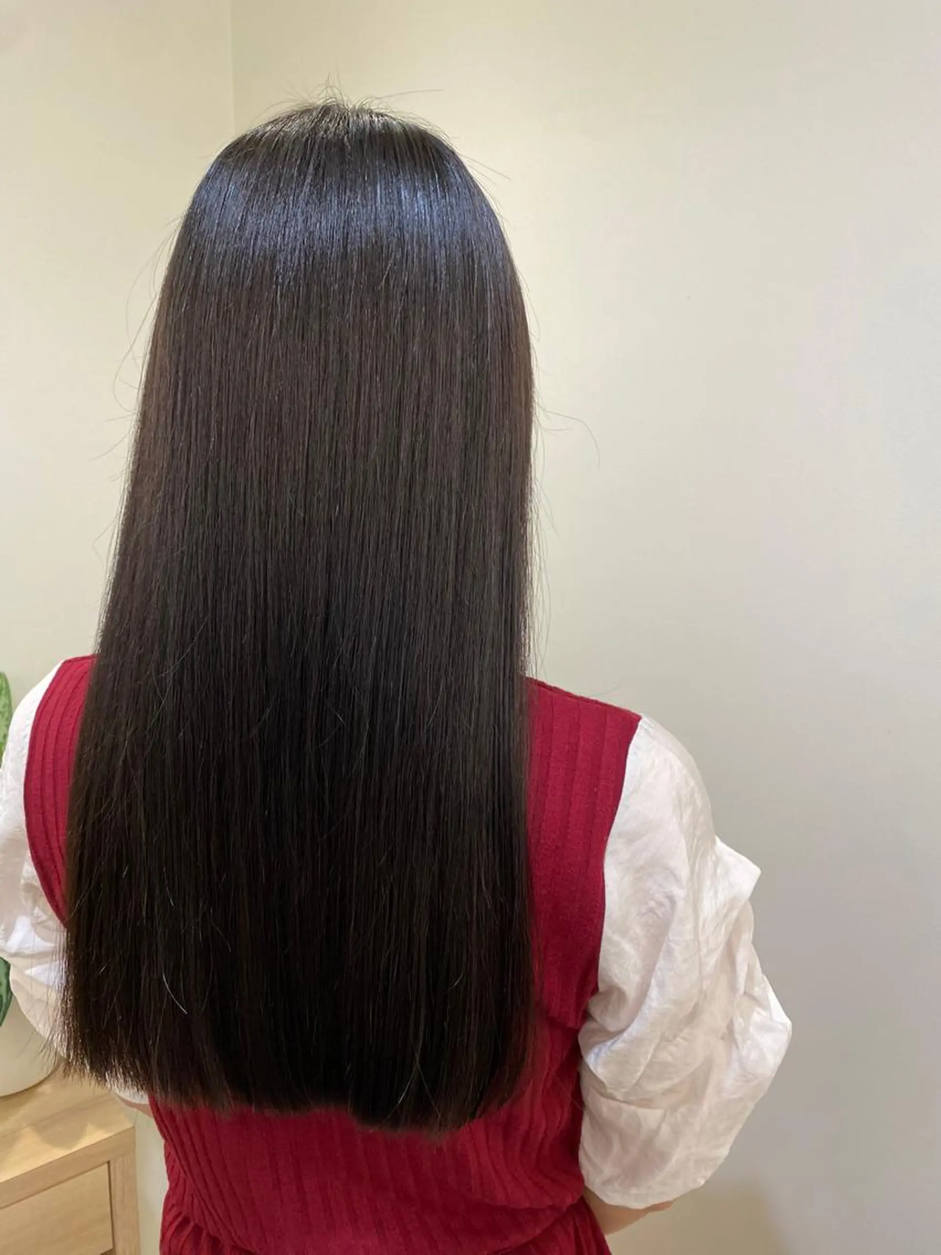 ロング マツモト カラー/ショートボブのヘアスタイル