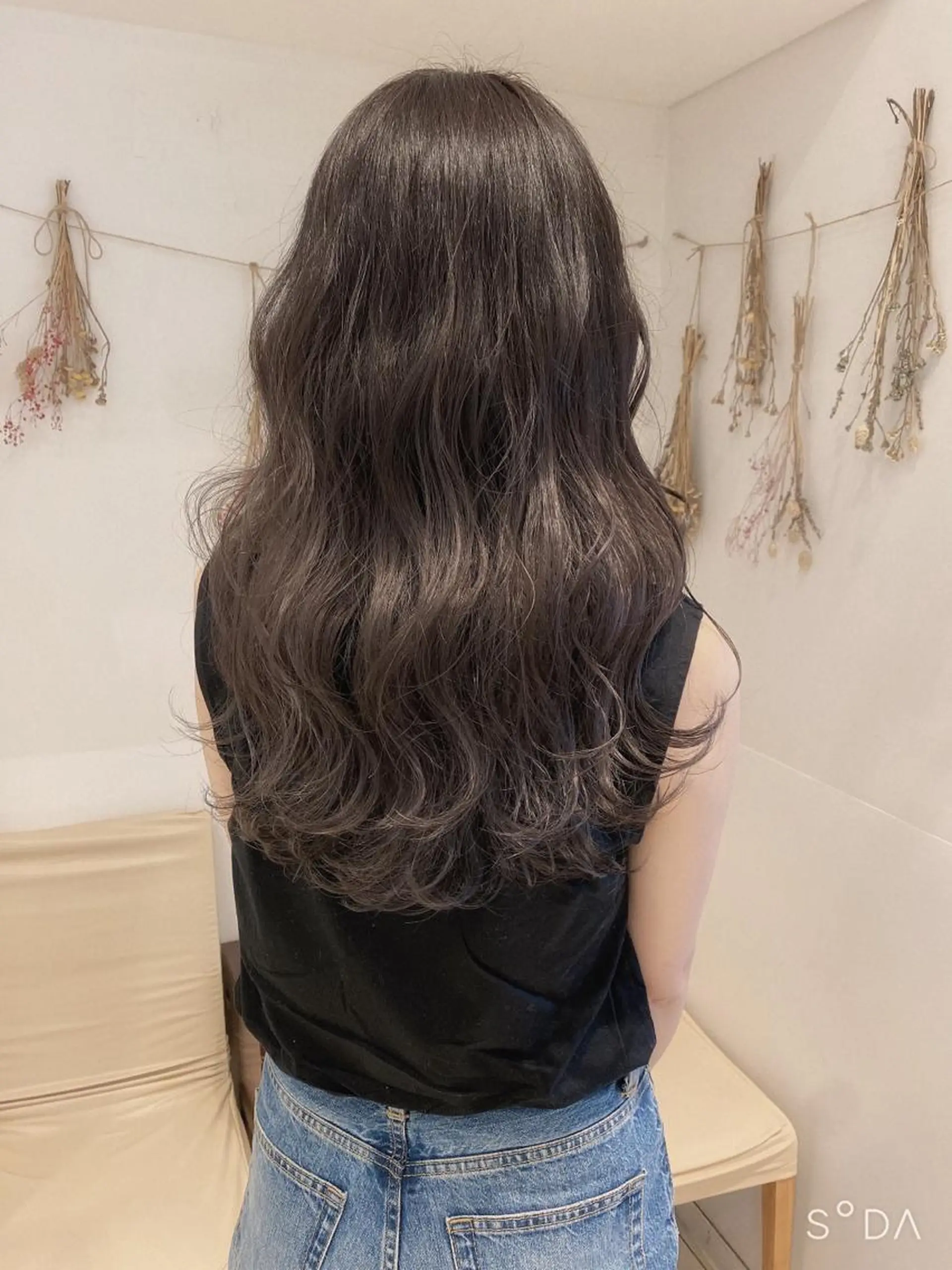 セミロング カラー 透明感カラー グレージュ ハイライトカラー アイスグレージュ ハイライト はだゆうき @hadadan08のヘアスタイル