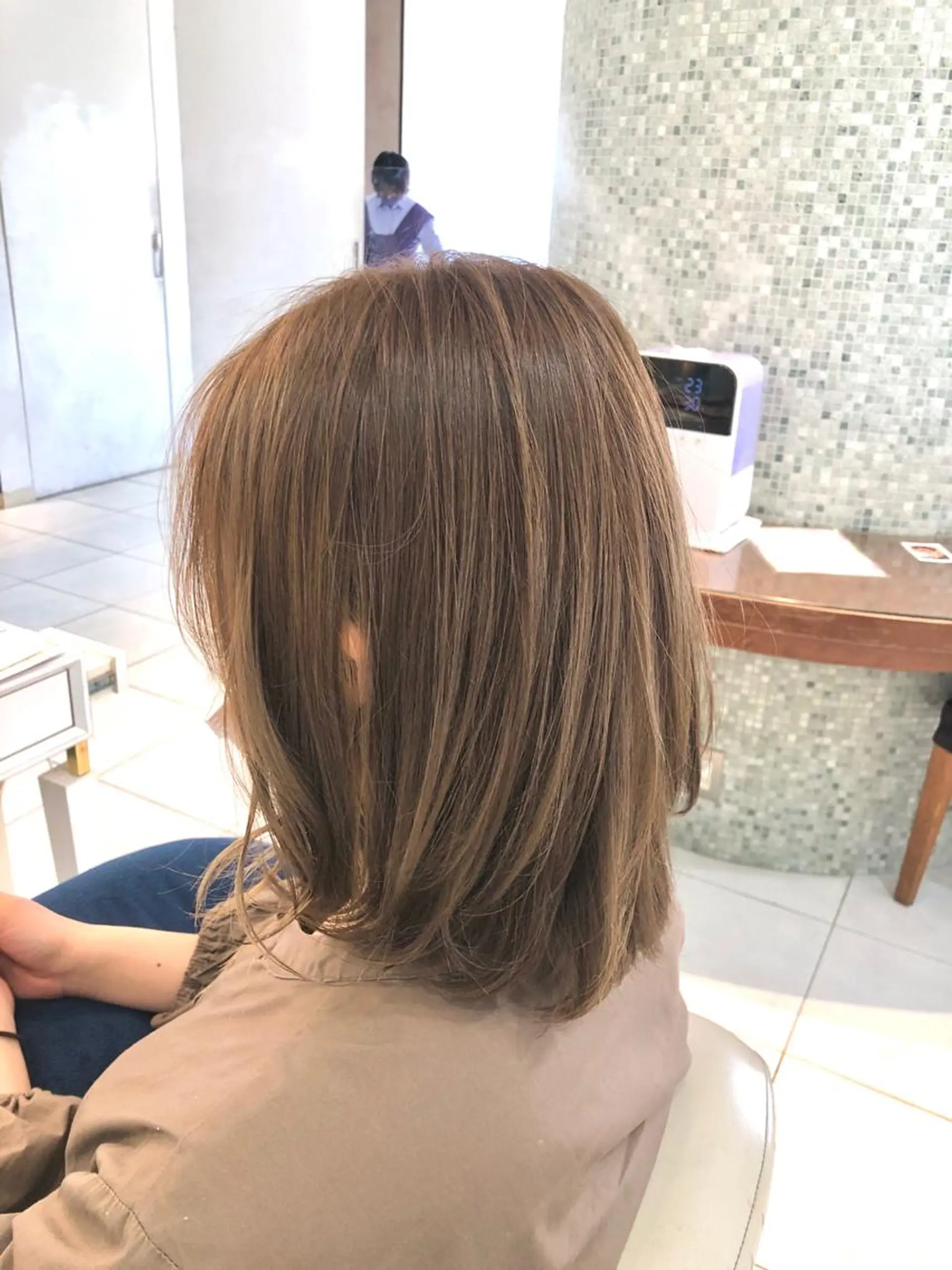 ミディアム La fith hair rond 立川店所属・kyosuke 透明感カラーのヘアスタイル