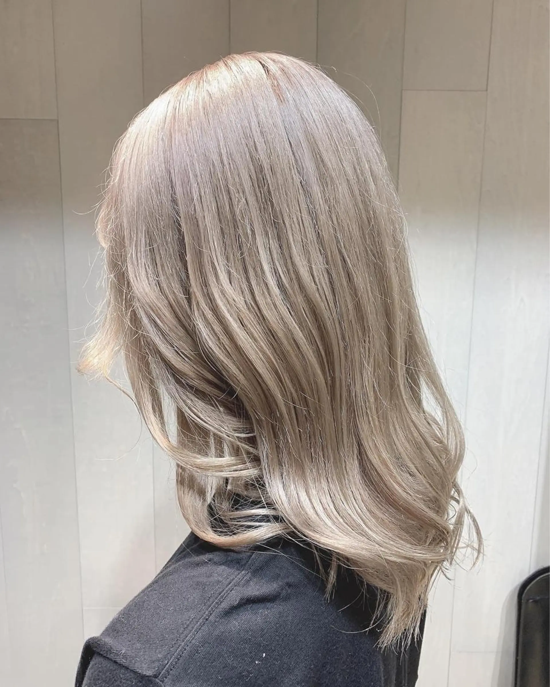 ミディアム 🌿earth亀有店 【緑髪のノブ】🌿のヘアスタイル