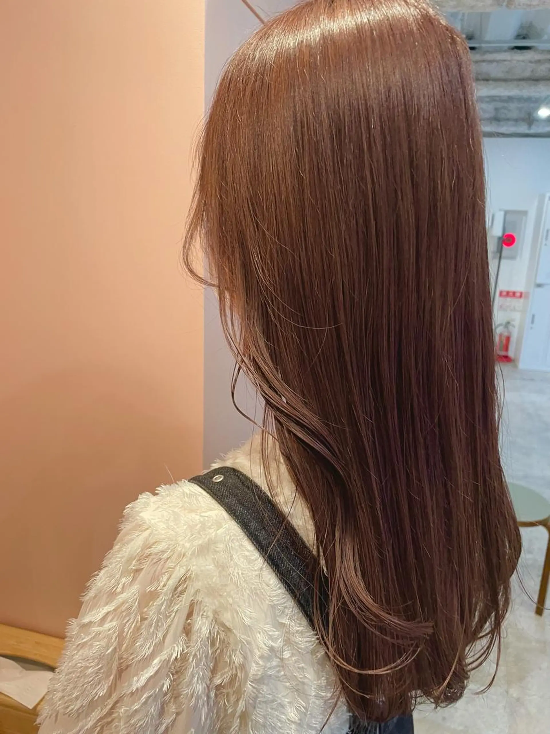 セミロング カラー ヘアアレンジ REONA🪽✨ 日常に馴染む髪🫧のヘアスタイル