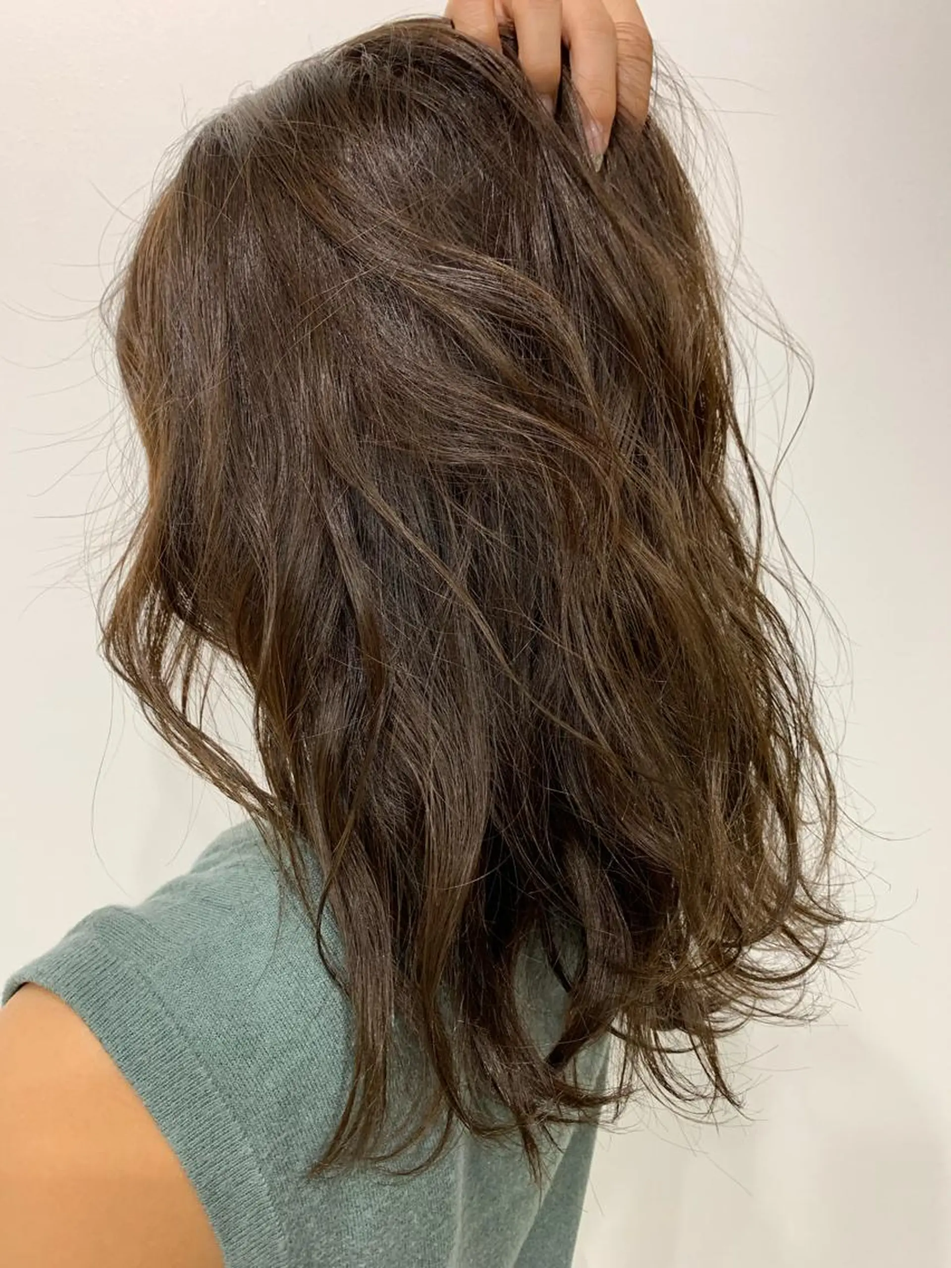 セミロング infinity新富町所属・池田 美玖のヘアスタイル