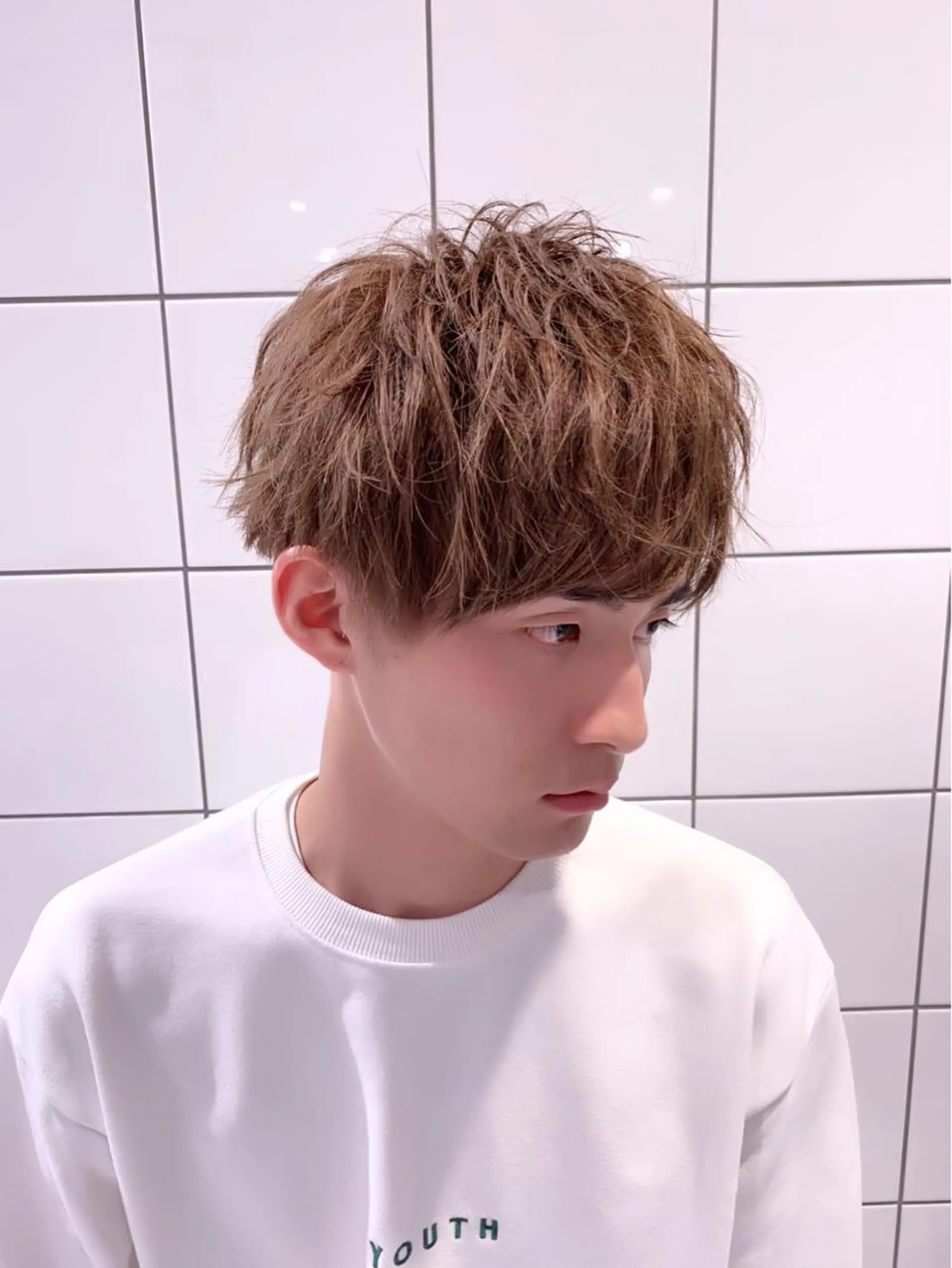 ショート カラー アッシュ イエローカラー ELTE表参道所属・✨上品レディーなヘア スタイルへ✨髙木諒也のヘアスタイル