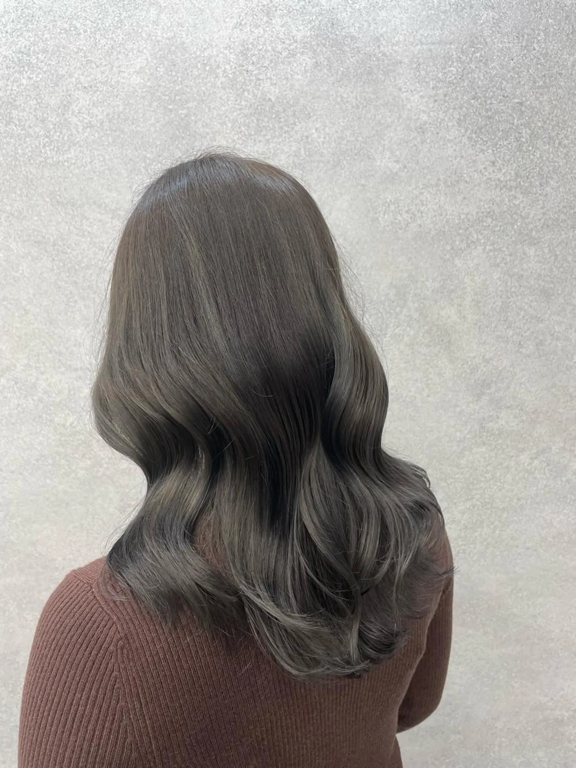 ロング カラー ヘアアレンジ 口コミ高評価✨ 安達ももかのマツエク・マツパデザイン