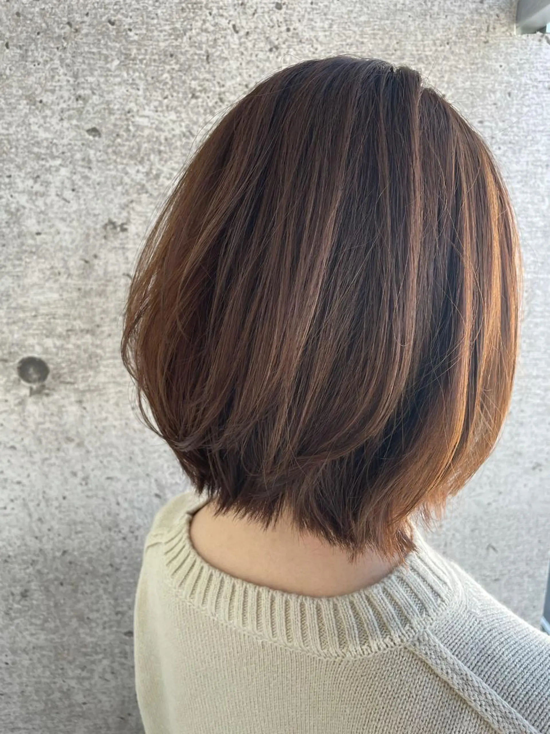 ショート カラー ベージュカラー 外ハネヘア 透明感カラー💎 AYAのヘアスタイル