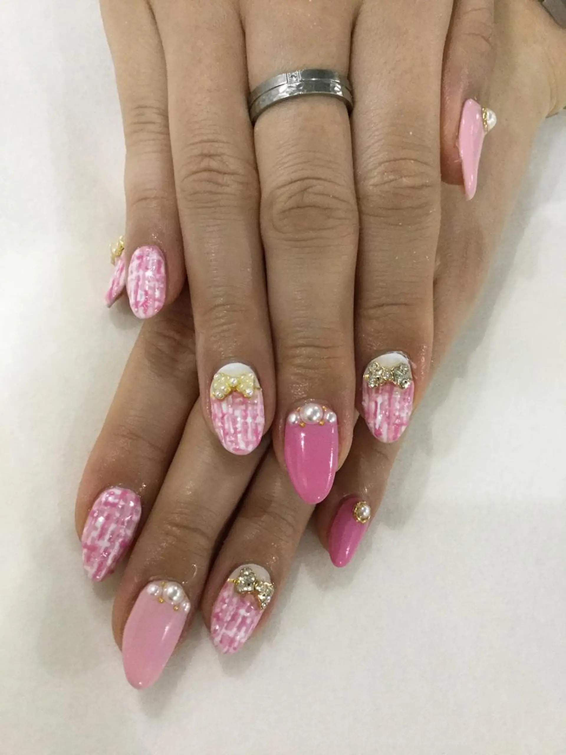 ネイル ハンドネイル 💎🐰 saki. m 🐰💎のネイルデザイン