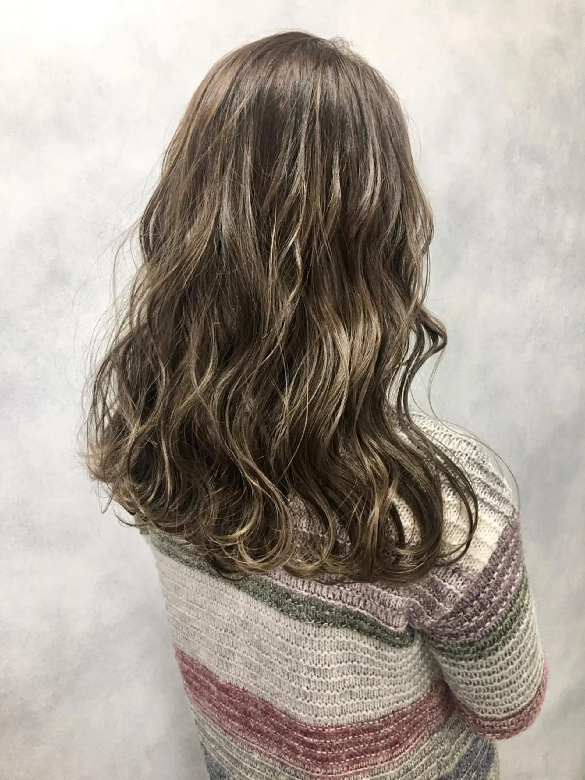 ロング 外国人風カラー ハイライト 小澤大輔 YOLO hairのヘアスタイル