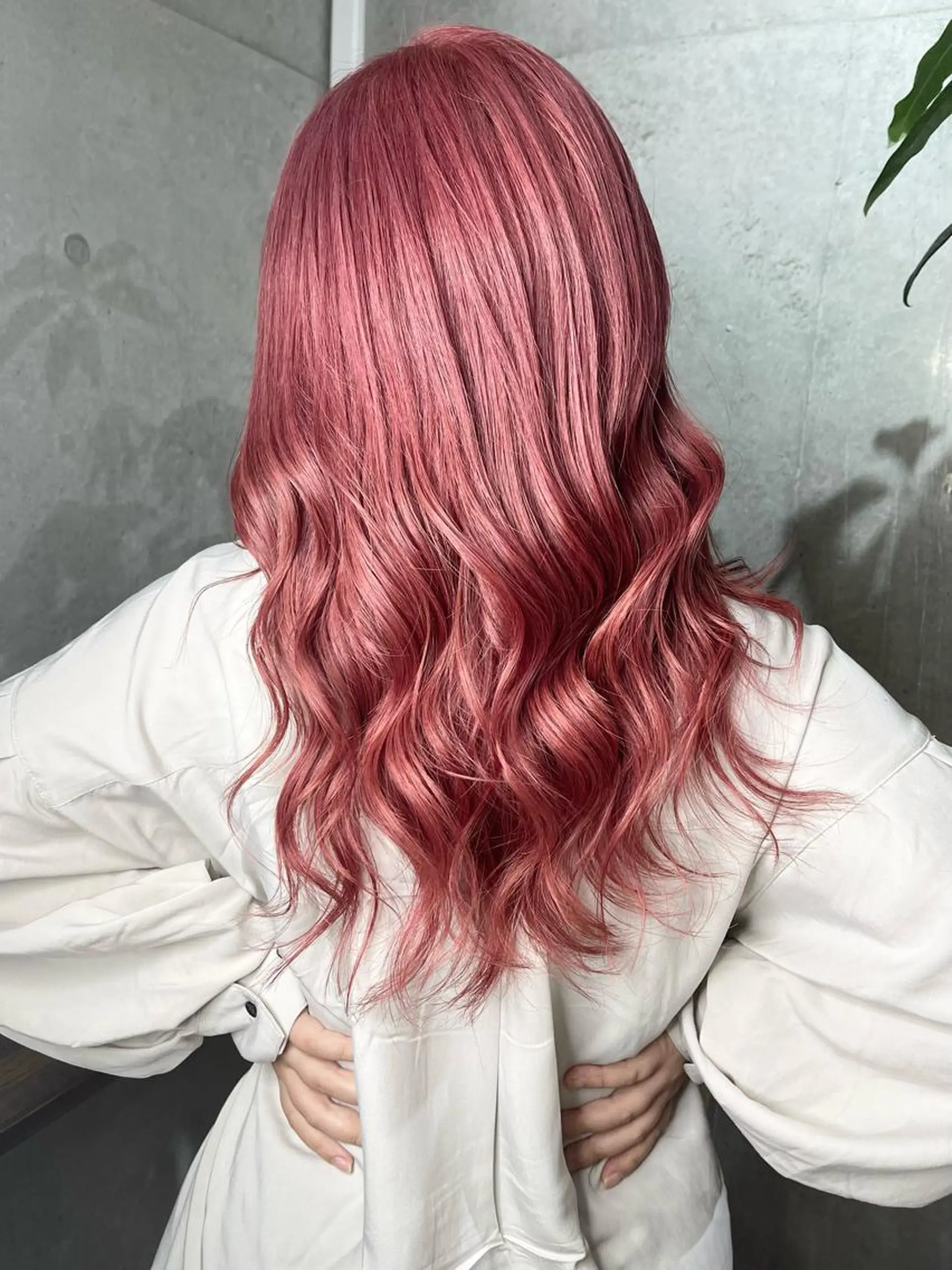 カラー ハイトーンカラー ピンクカラー ヘアカラー 名古屋のピンク好き かずくん🦩のヘアスタイル