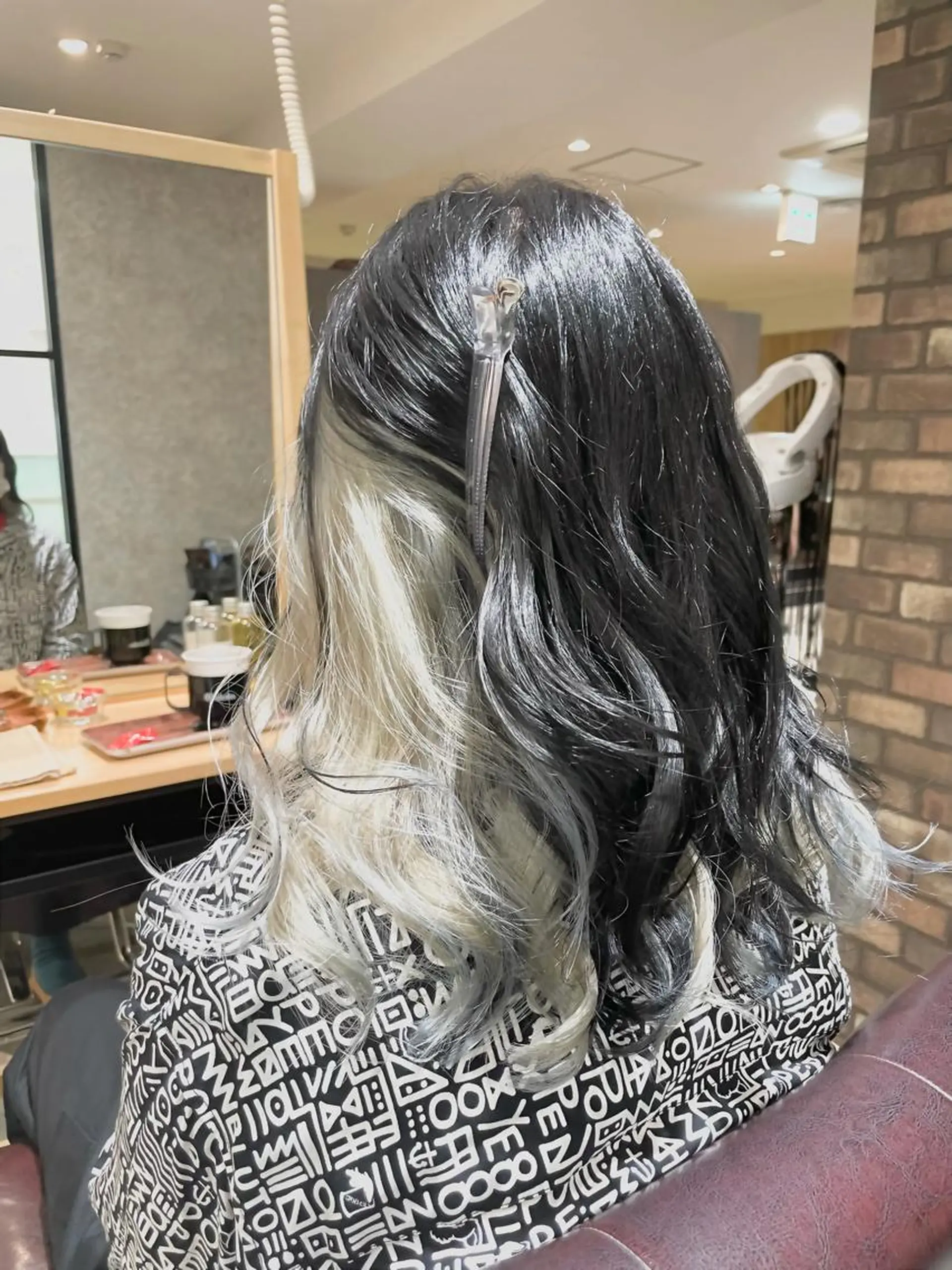 ミディアム カラー ブリーチ インナーカラー カット ヘアカラー TERRACE LUXBE阿倍野アポロ店所属・清家 /人生を変える 髪質改善ストレートのヘアスタイル