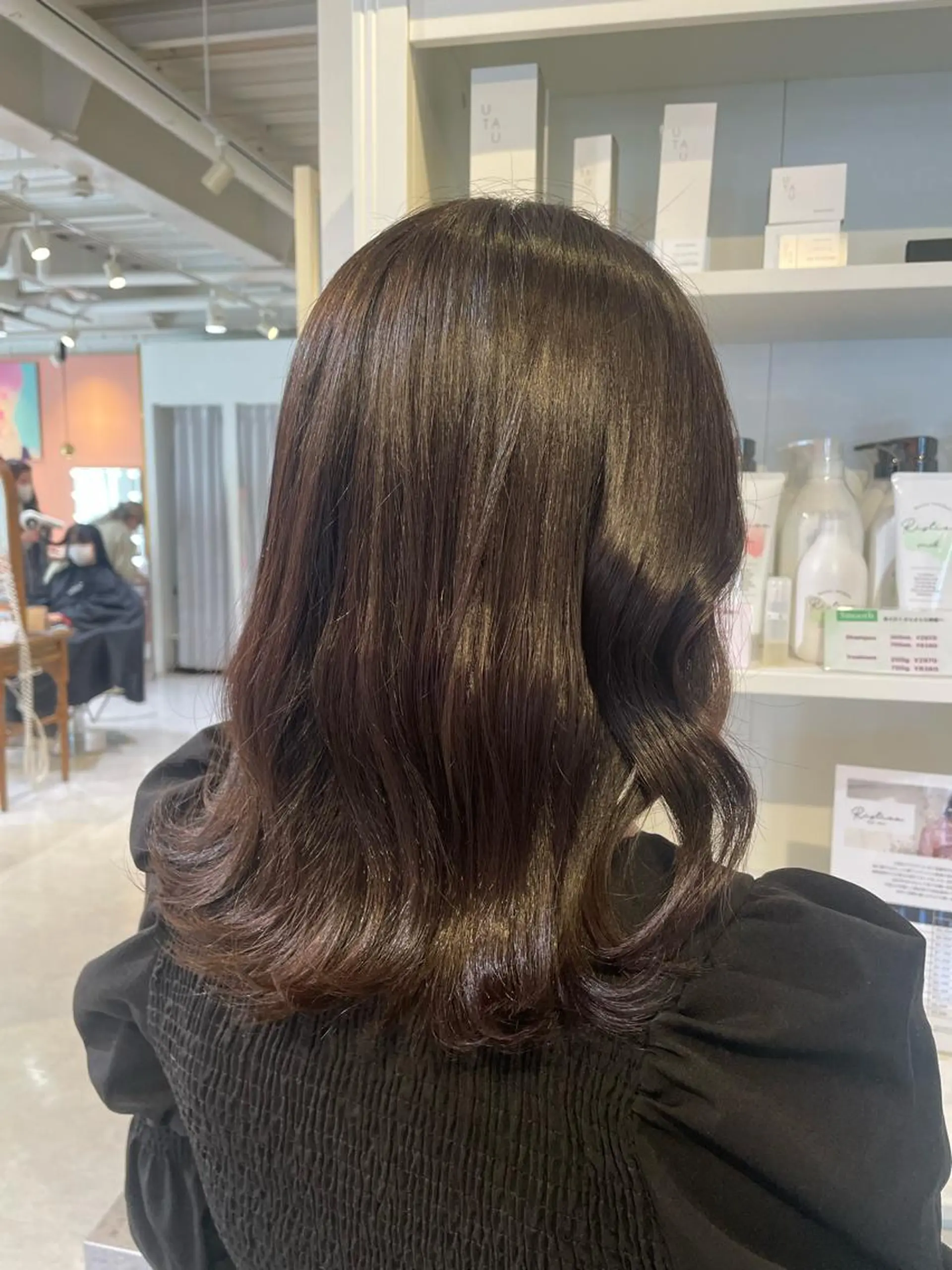 ミディアム カラー ブラウンカラー ヘアカラー 和田 真依のヘアスタイル