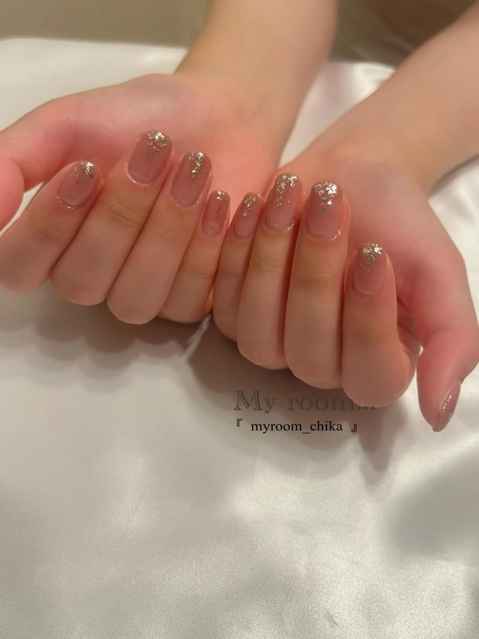 ネイル ラメ(グリッター) Amua.facial salon所属・Amua.ハーブ 新宿御苑駅前のエステ・リラクイメージ