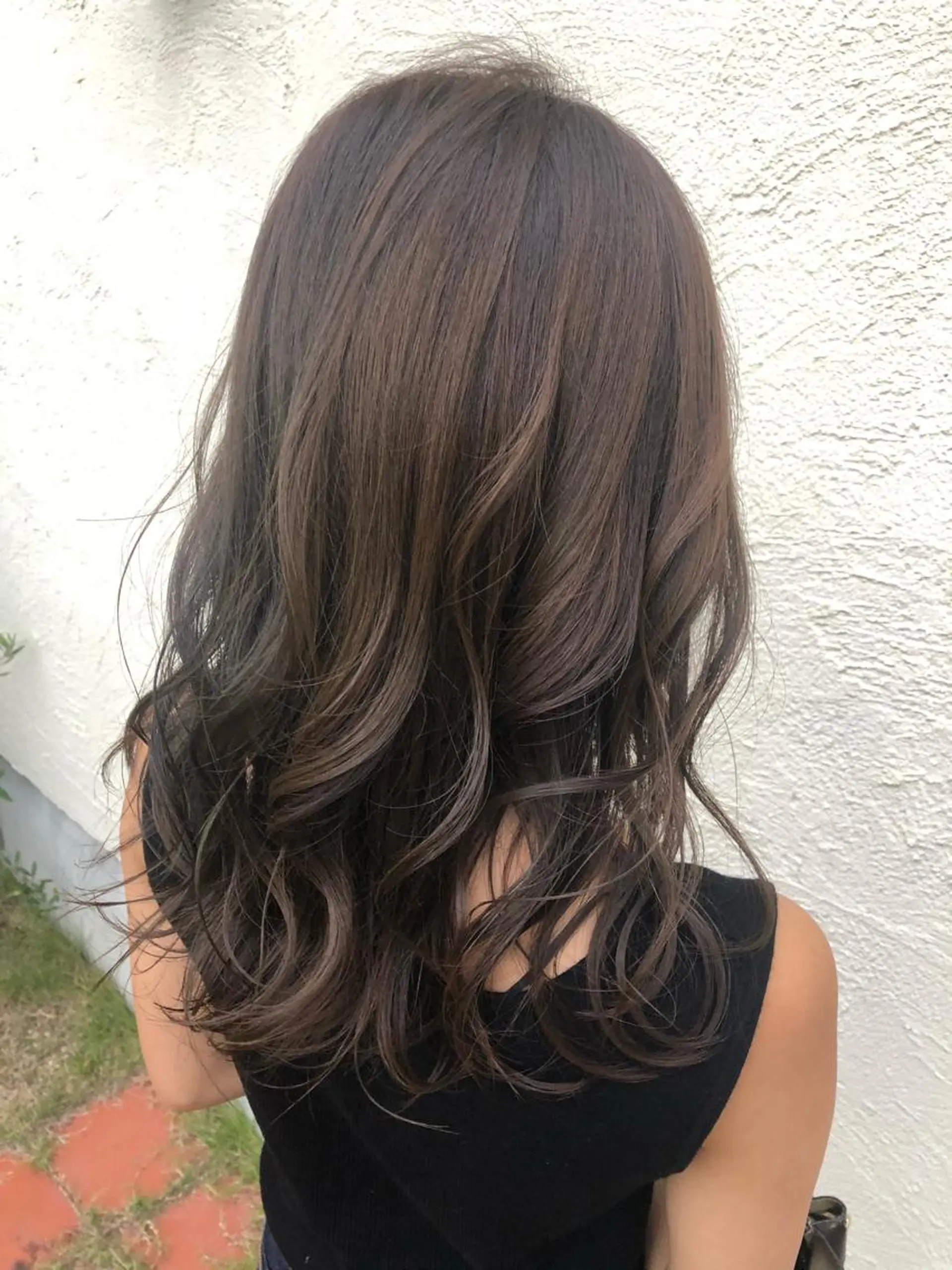 カラー ヤナギウチ エリカのヘアスタイル