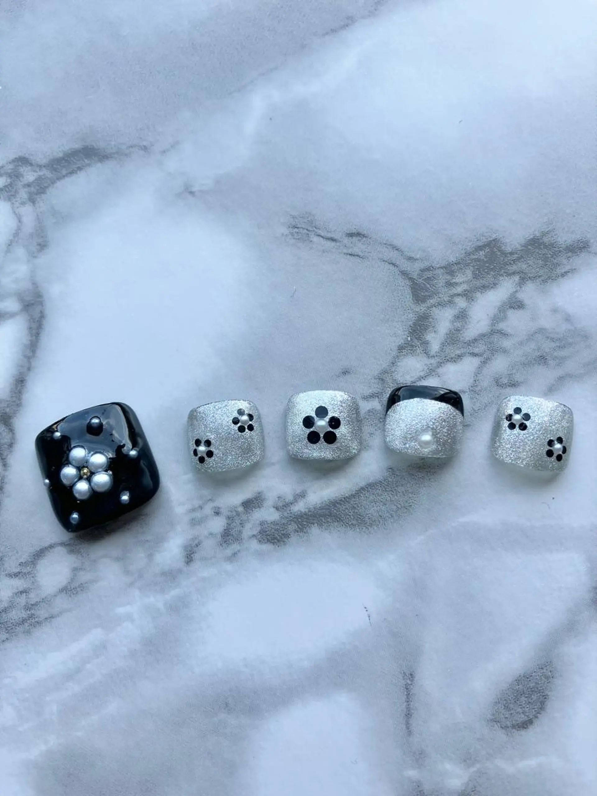 ネイル フットネイル ネイルサロン D-glowのネイルデザイン