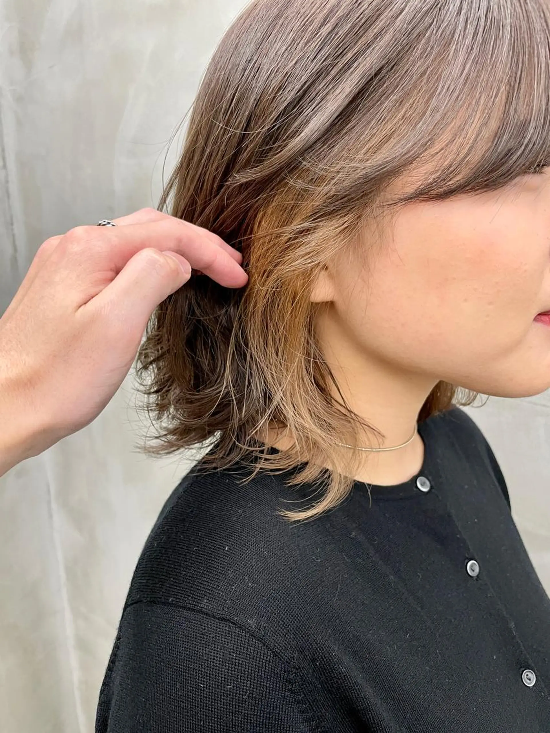 ミディアム カラー イヤリングカラー カット ヘアカラー トリートメント ショート・ボブ 徳竹淳一のヘアスタイル