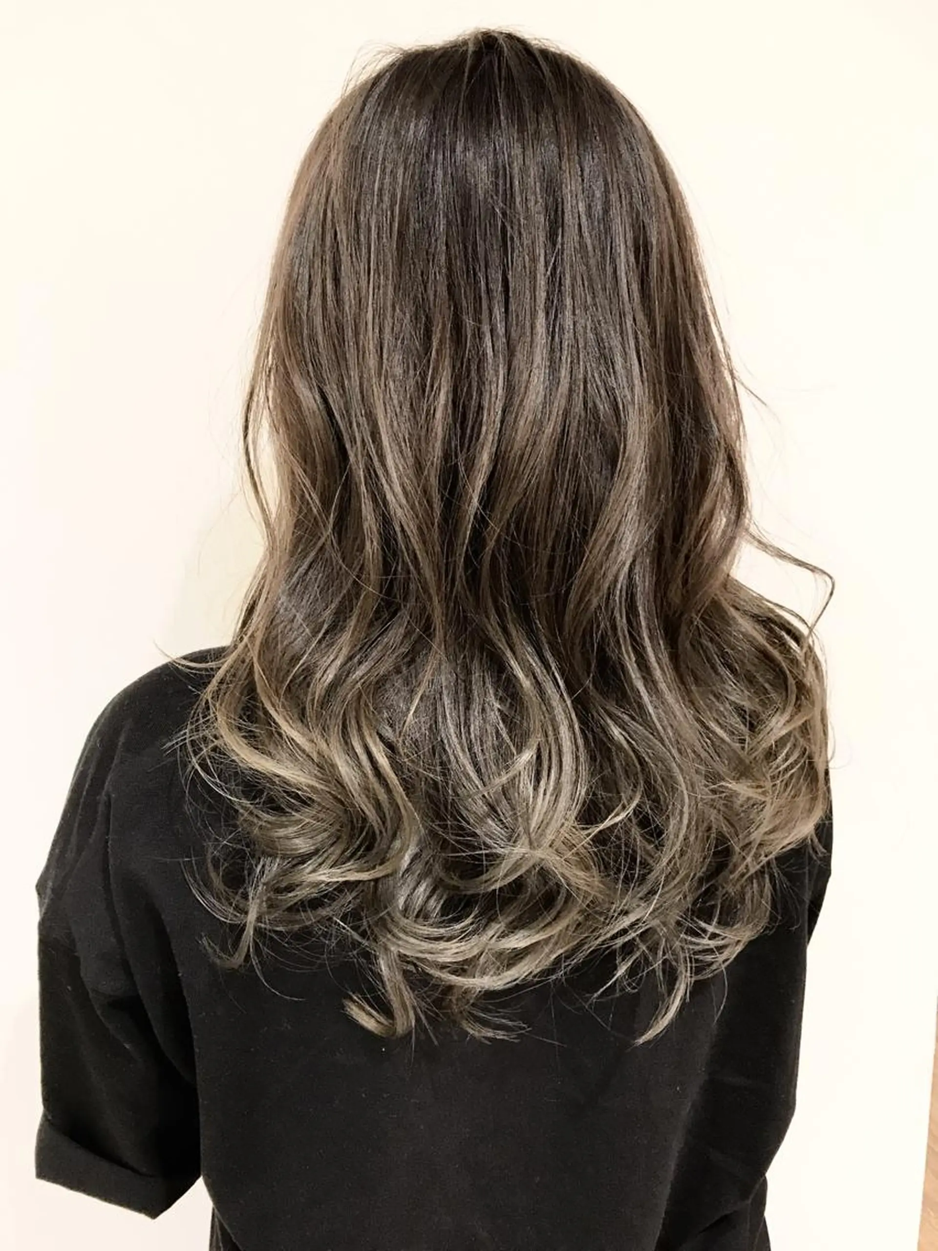 ミディアム カラー グラデーションカラー ヘアカラー ハイライト/髪質改善 ✂️十河祐輝のヘアスタイル