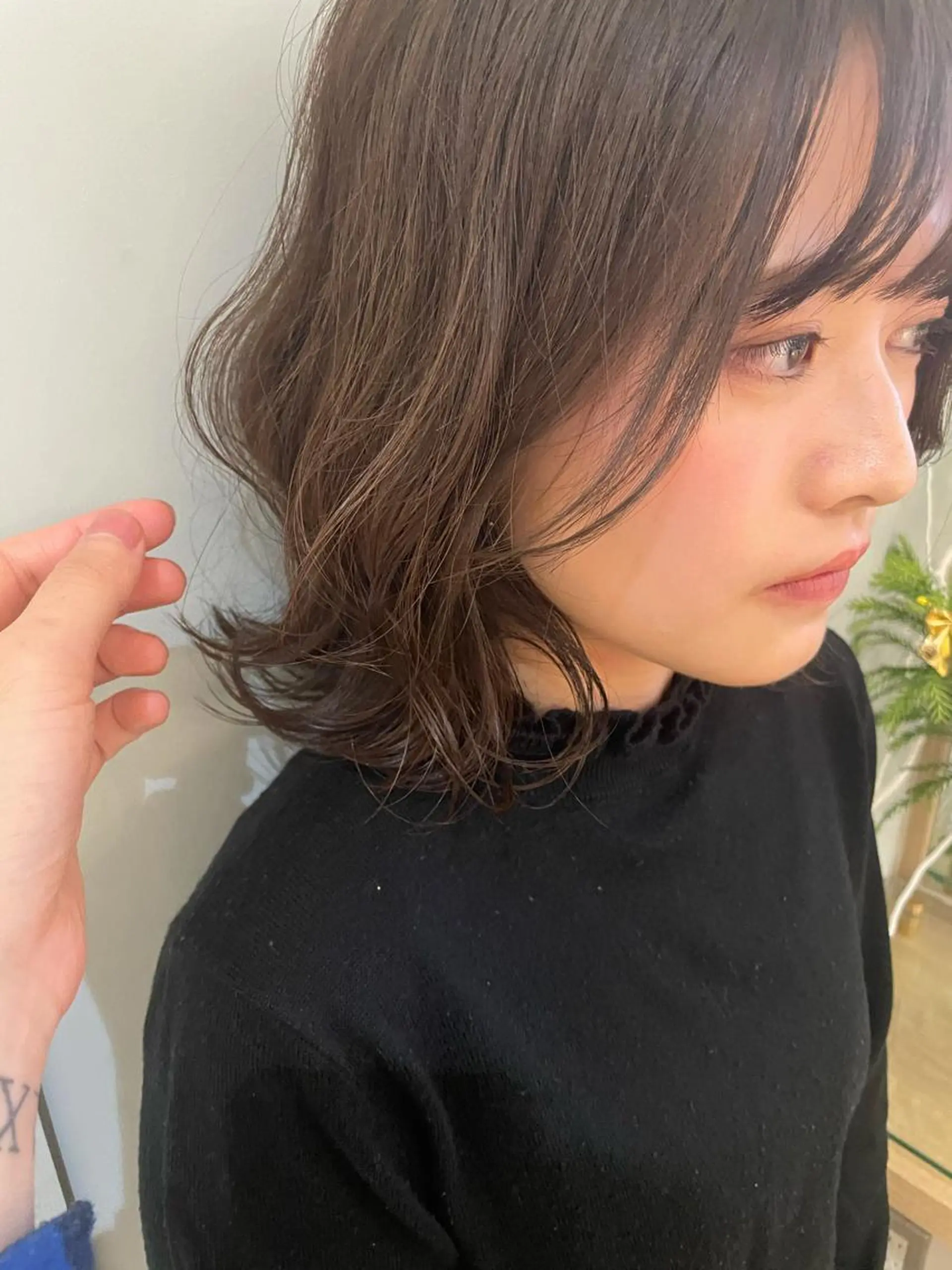 ミディアム ケアブリーチ/ エクステ/レイヤーのヘアスタイル