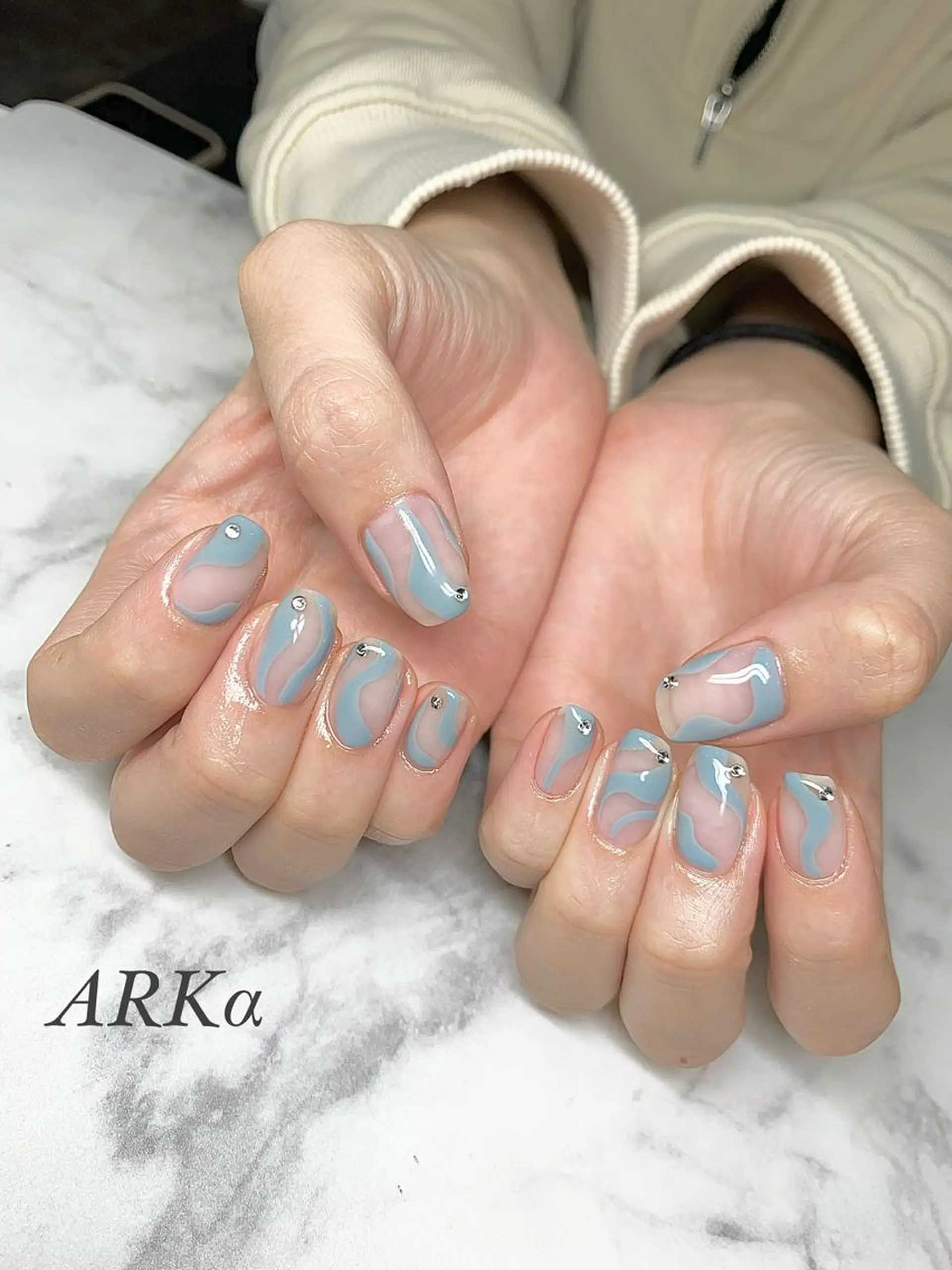 ミディアム ネイル ハンドネイル Nailsalon ARKαのネイルデザイン