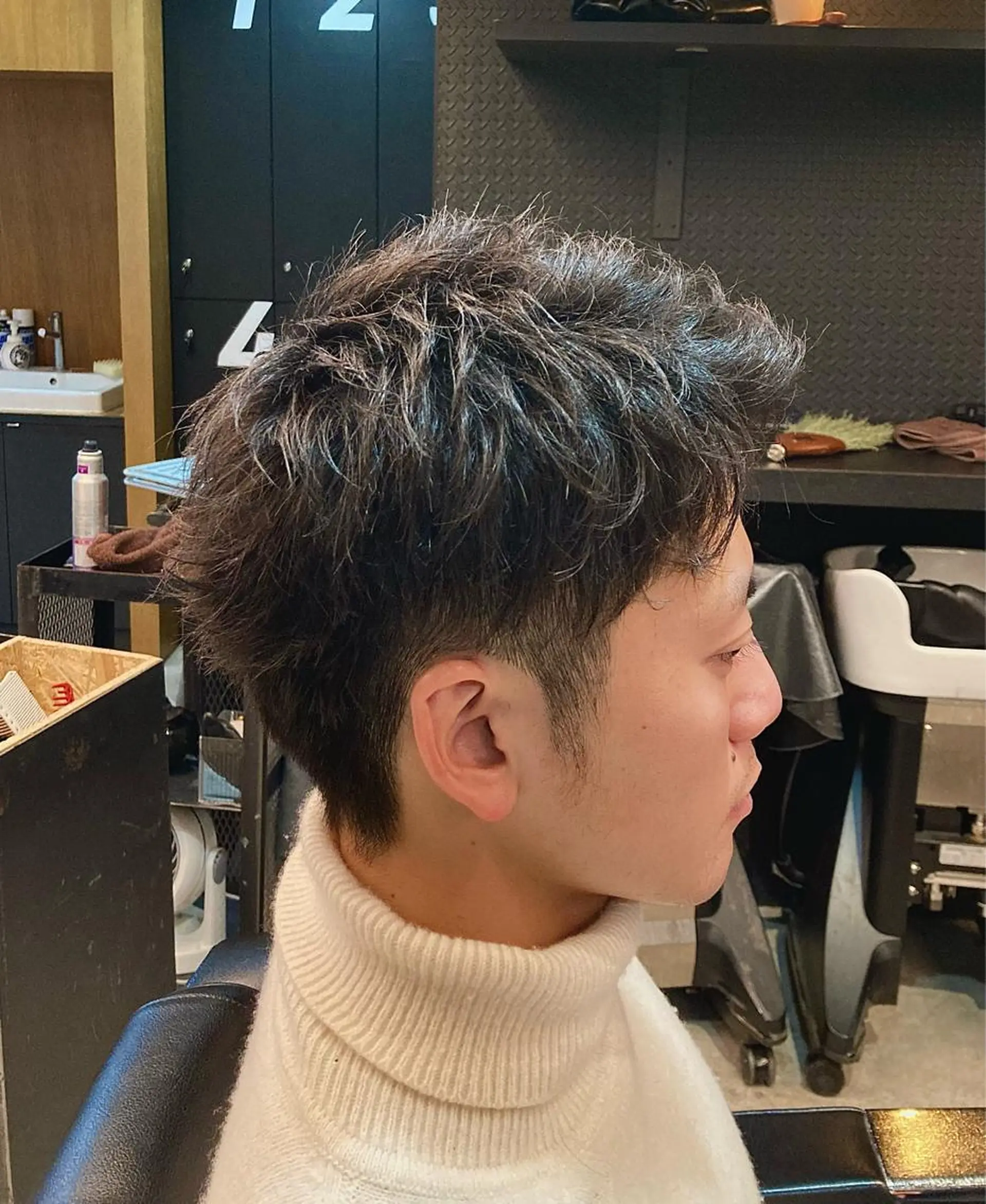 ショート メンズ FRANK’S BARBER&BEER CLUB 日比谷店所属・TAKU ／フェード／パーマのヘアスタイル