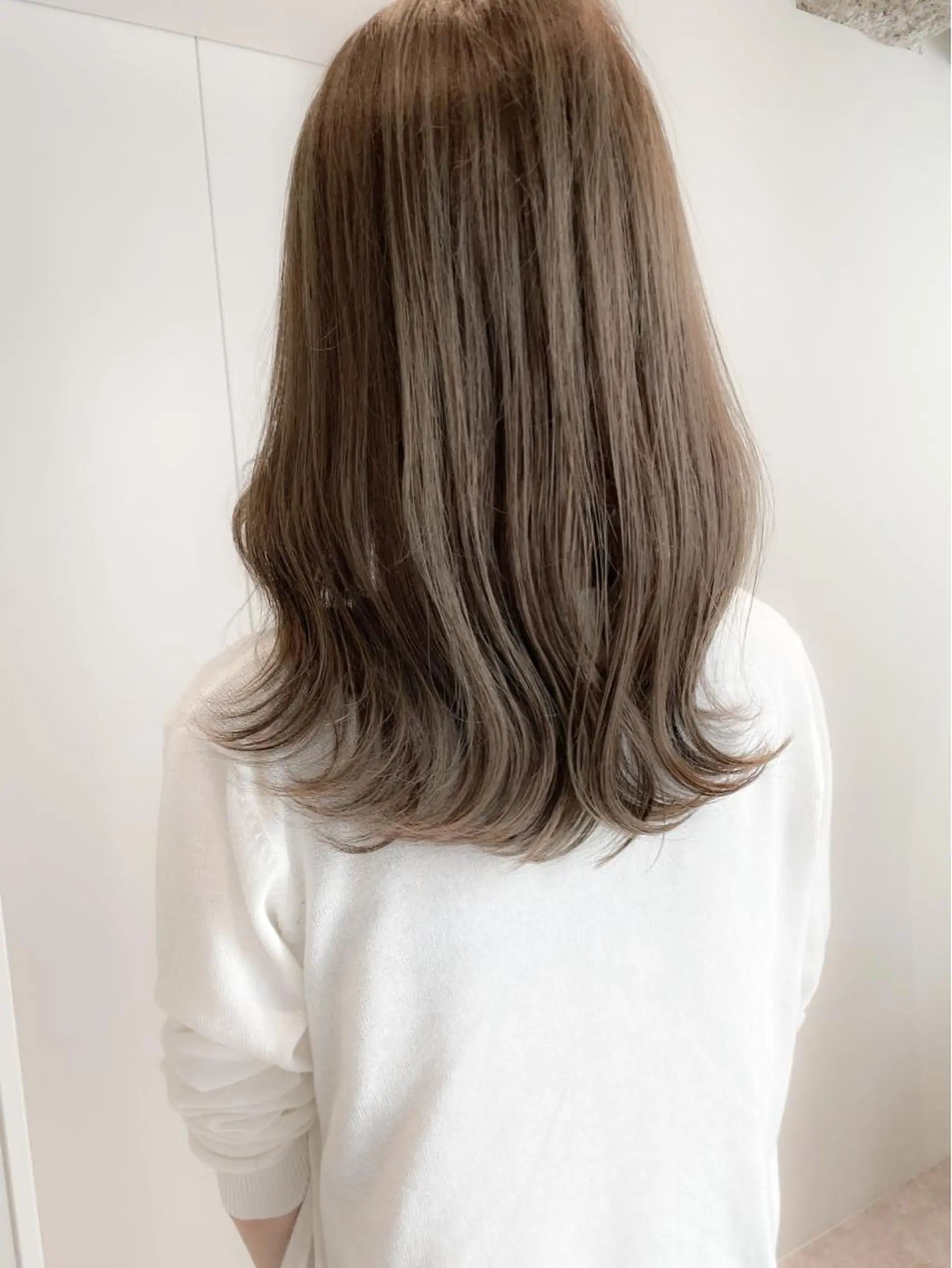 セミロング カラー ブリーチ グレージュ ブリーチなしカラー ヘアカラー トリートメント verda所属・✨ブリーチなし透明感 池袋　水野のヘアスタイル