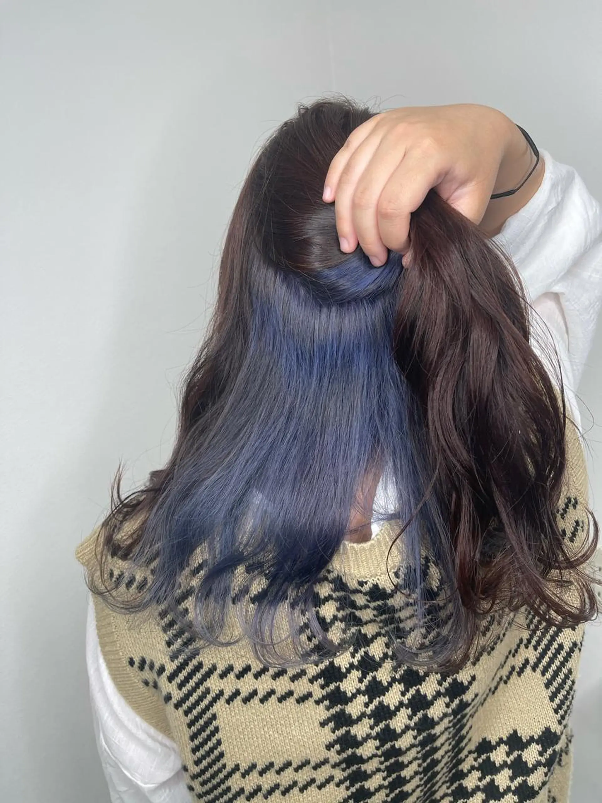 セミロング カラー アディクシーカラー イルミナカラー トリートメント ヘアカラー トリートメント &chaLme   心斎橋所属・emi/髪質改善/ 韓国風/艶カラーのヘアスタイル