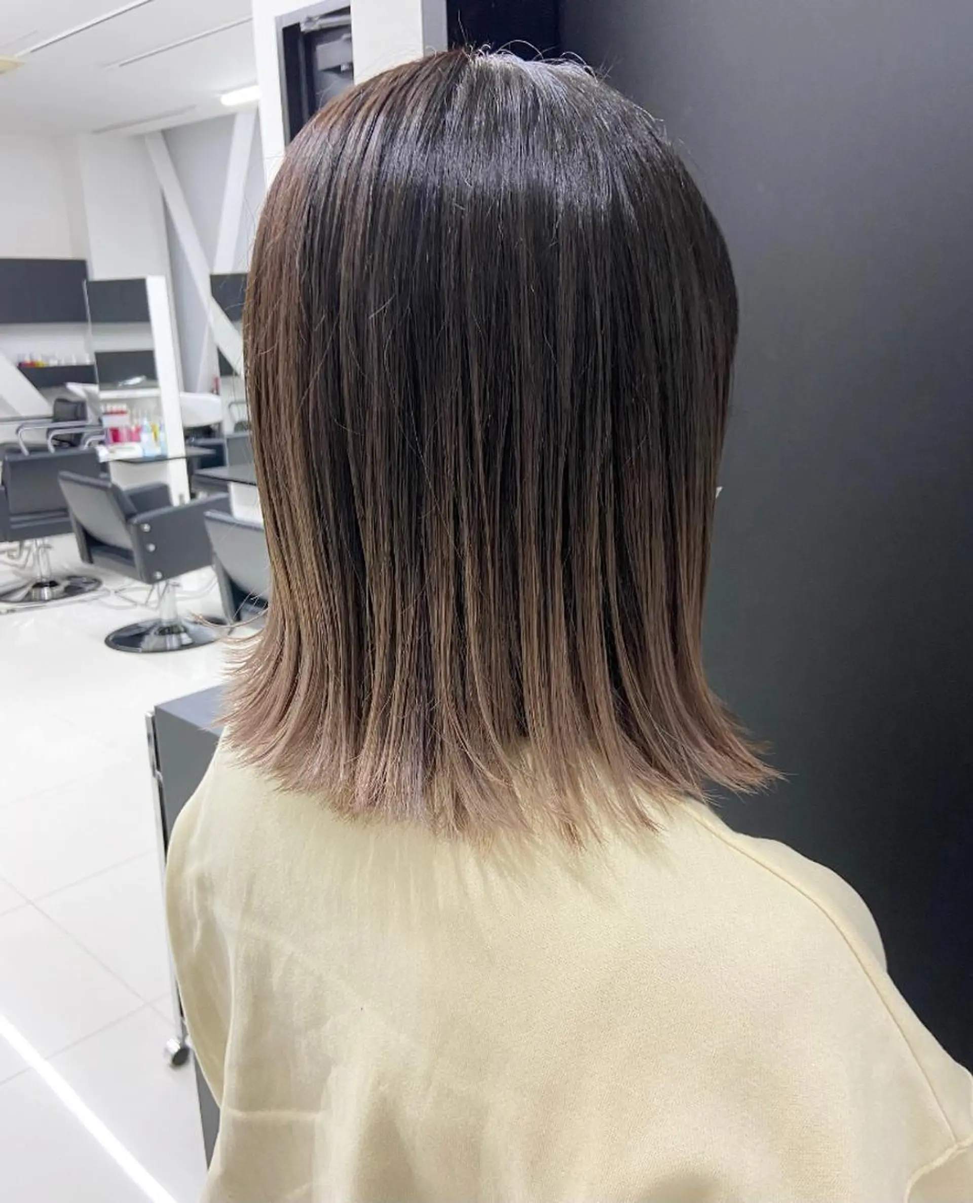 ミディアム カラー グラデーションカラー 🦄インナーカラー 🦄貫井彩花のヘアスタイル