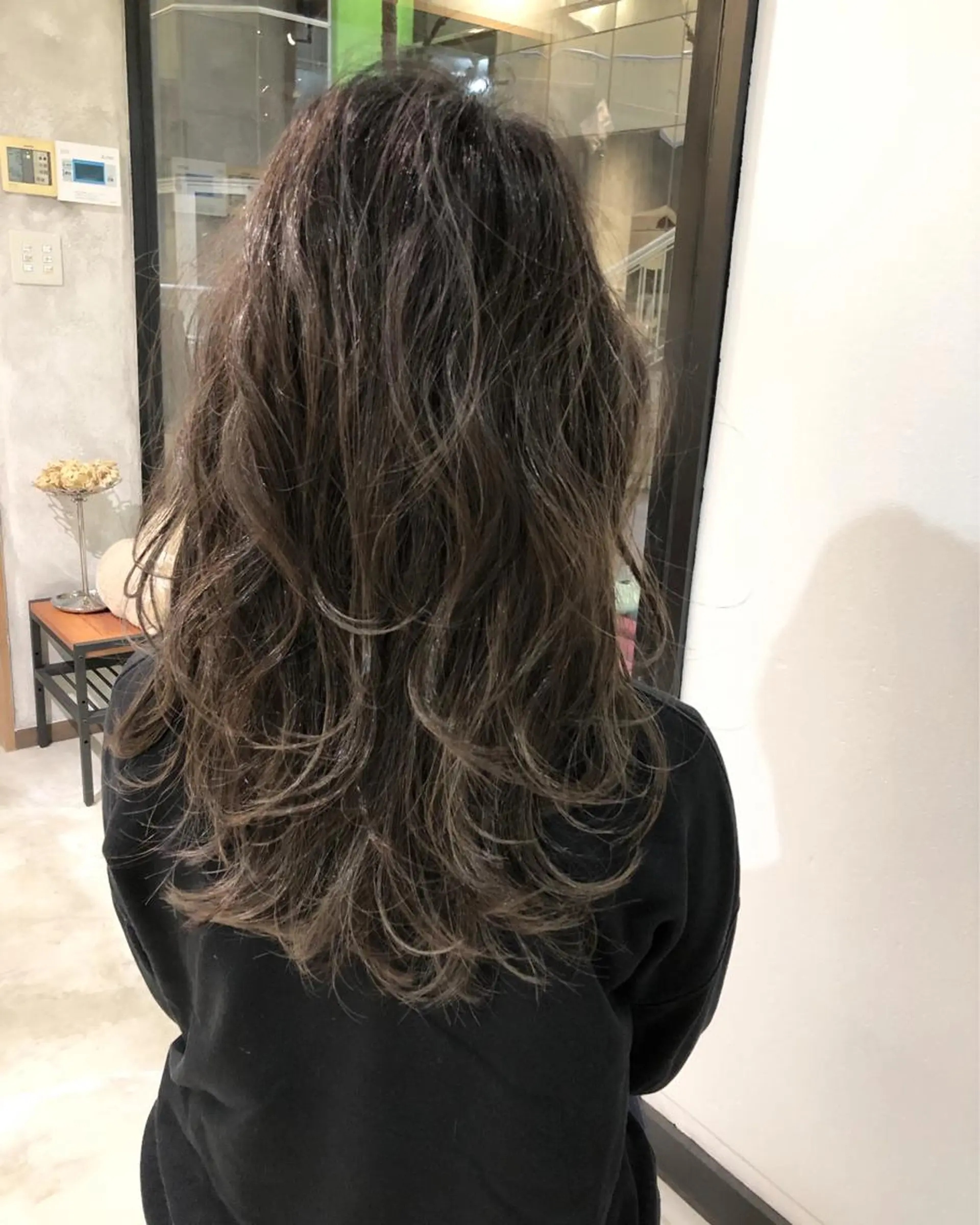 ロング カラー 國村 優のヘアスタイル