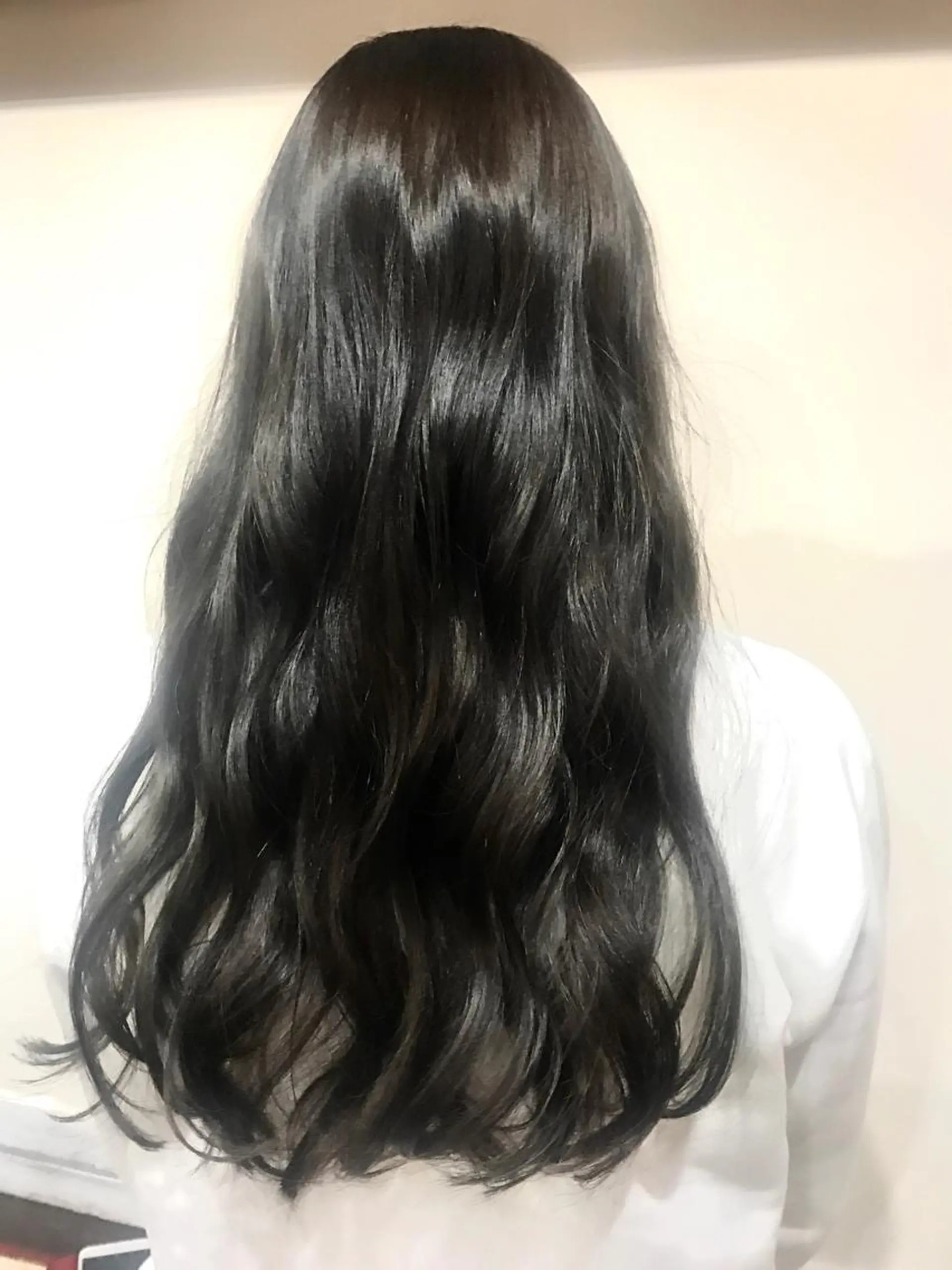 ロング カラー ブルーカラー シルバー 女性専用サロン 【中崎町】ゆきみのヘアスタイル