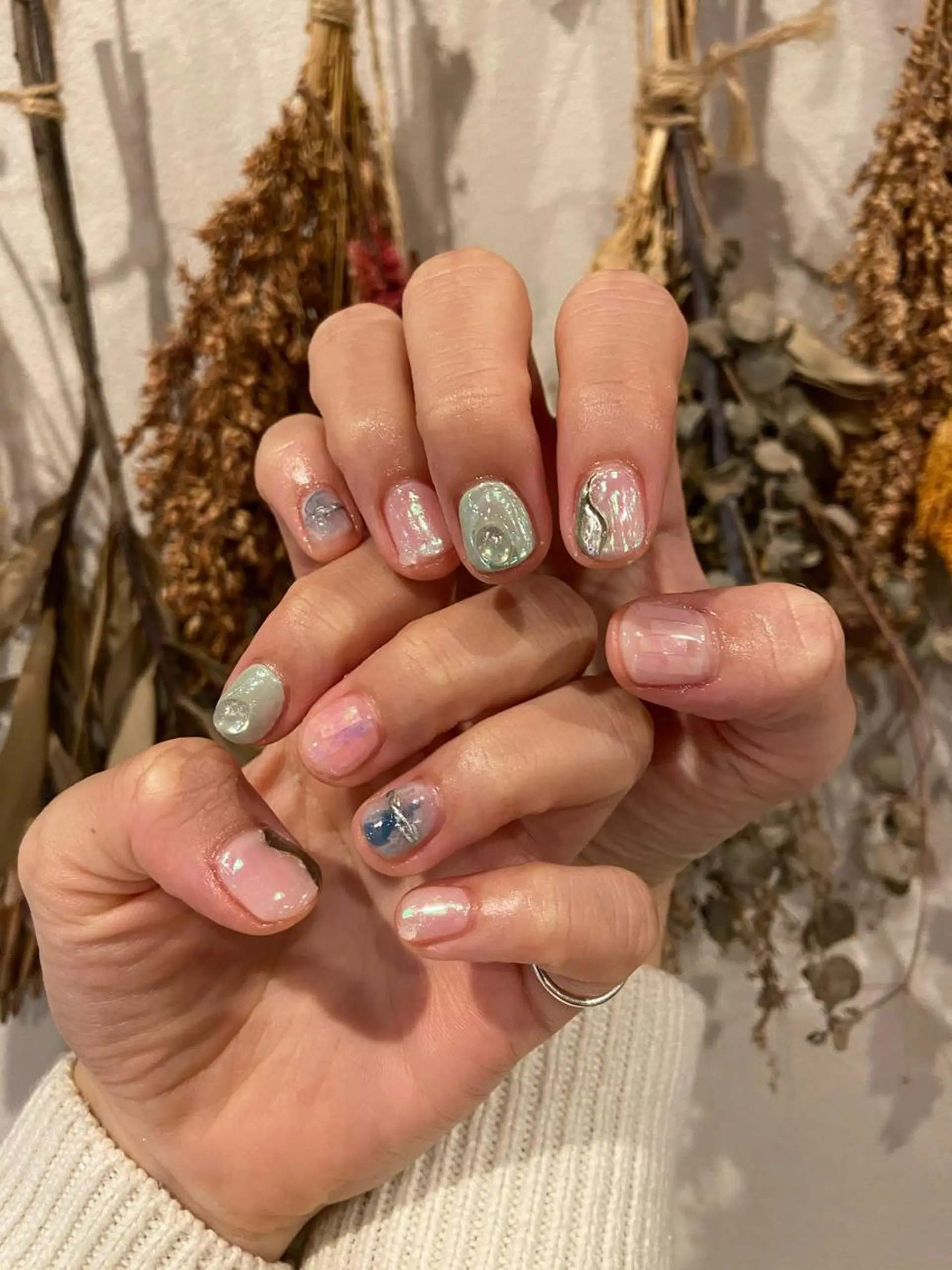 ネイル アートネイル オーロラネイル 持ち込み ニュアンスネイル ショートネイル . unffのネイルデザイン